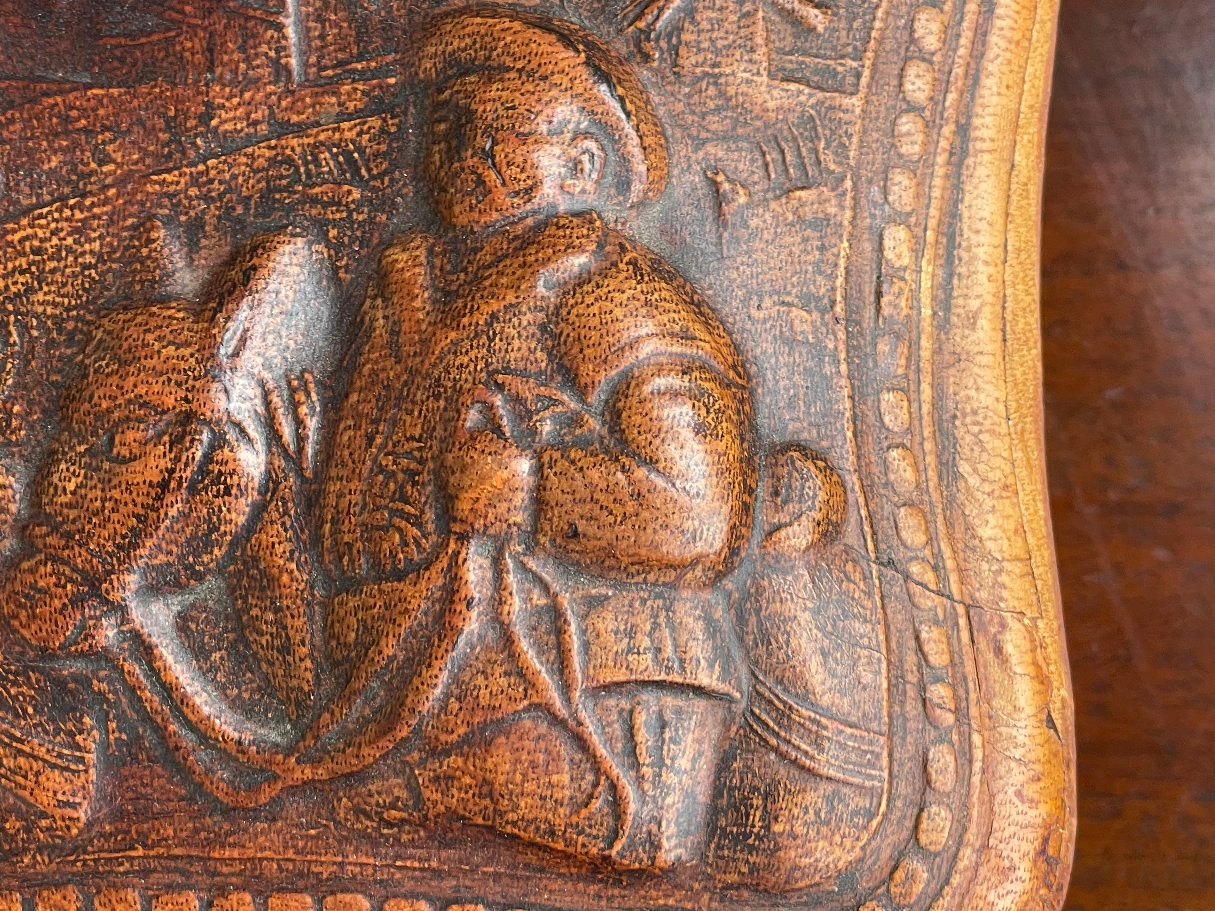 Stunning Embossed Leather on Wooden Box w. Don Quixote & Sancho Panza Sculptures For Sale 13