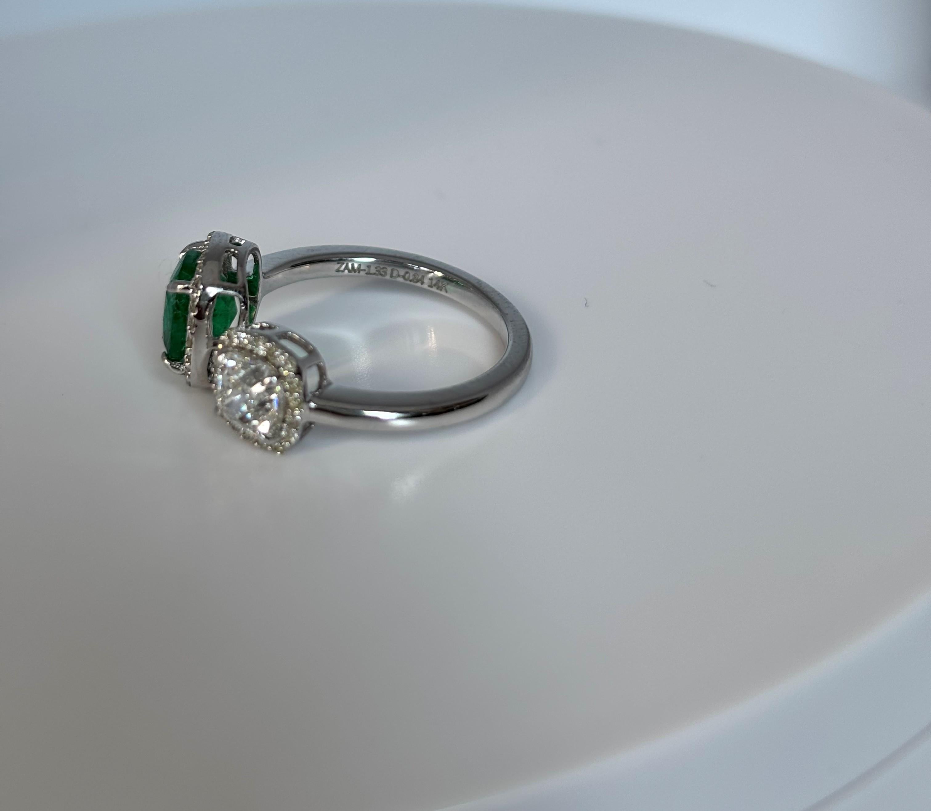 Atemberaubender Smaragd- und Diamantring - eine funkelnde Mischung aus Schönheit im Zustand „Neu“ im Angebot in New York, NY