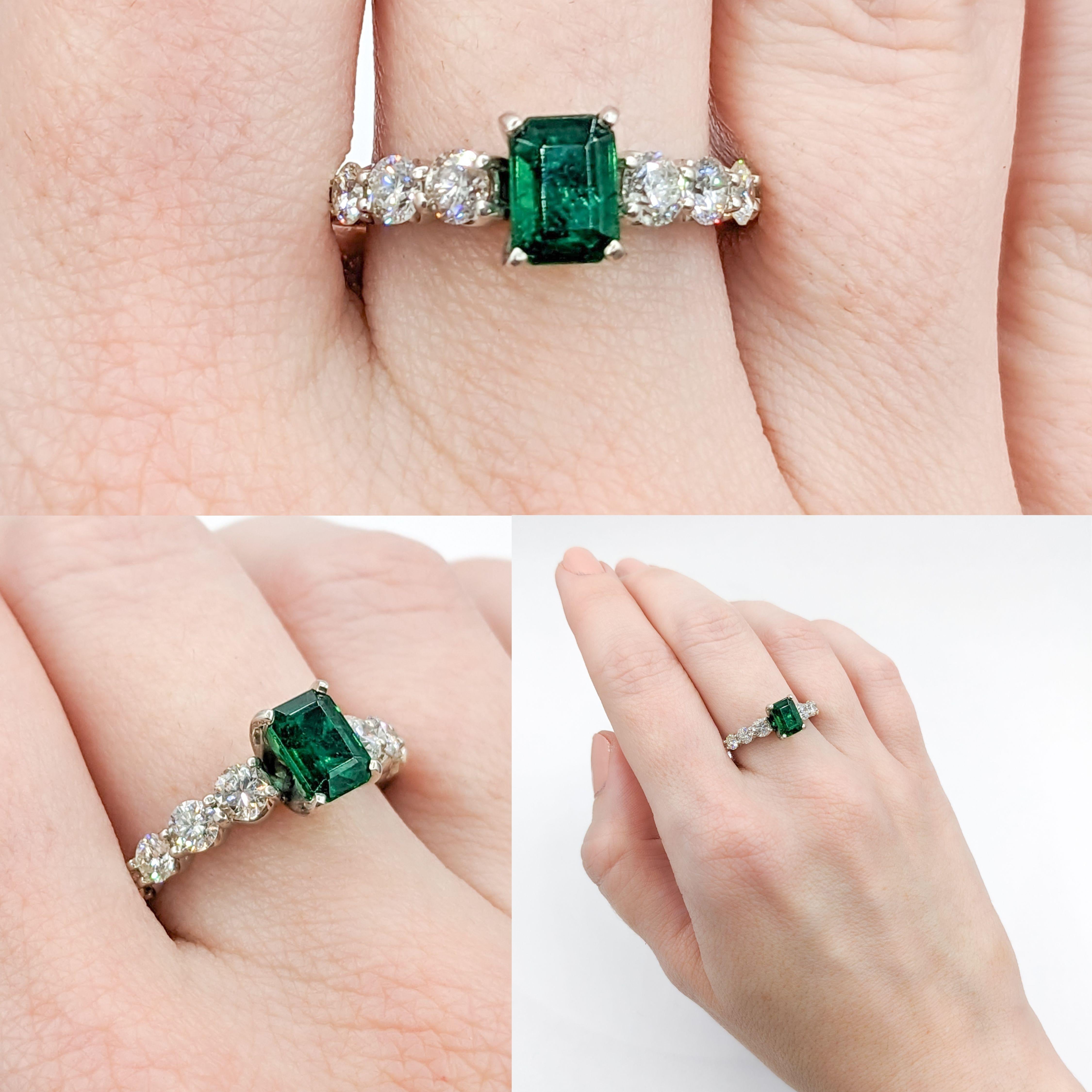Stunning Emerald and Graduated Diamond Ring in 14K White Gold For Sale 3
