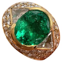 Stupendo anello con smeraldo e diamante in oro 18KT