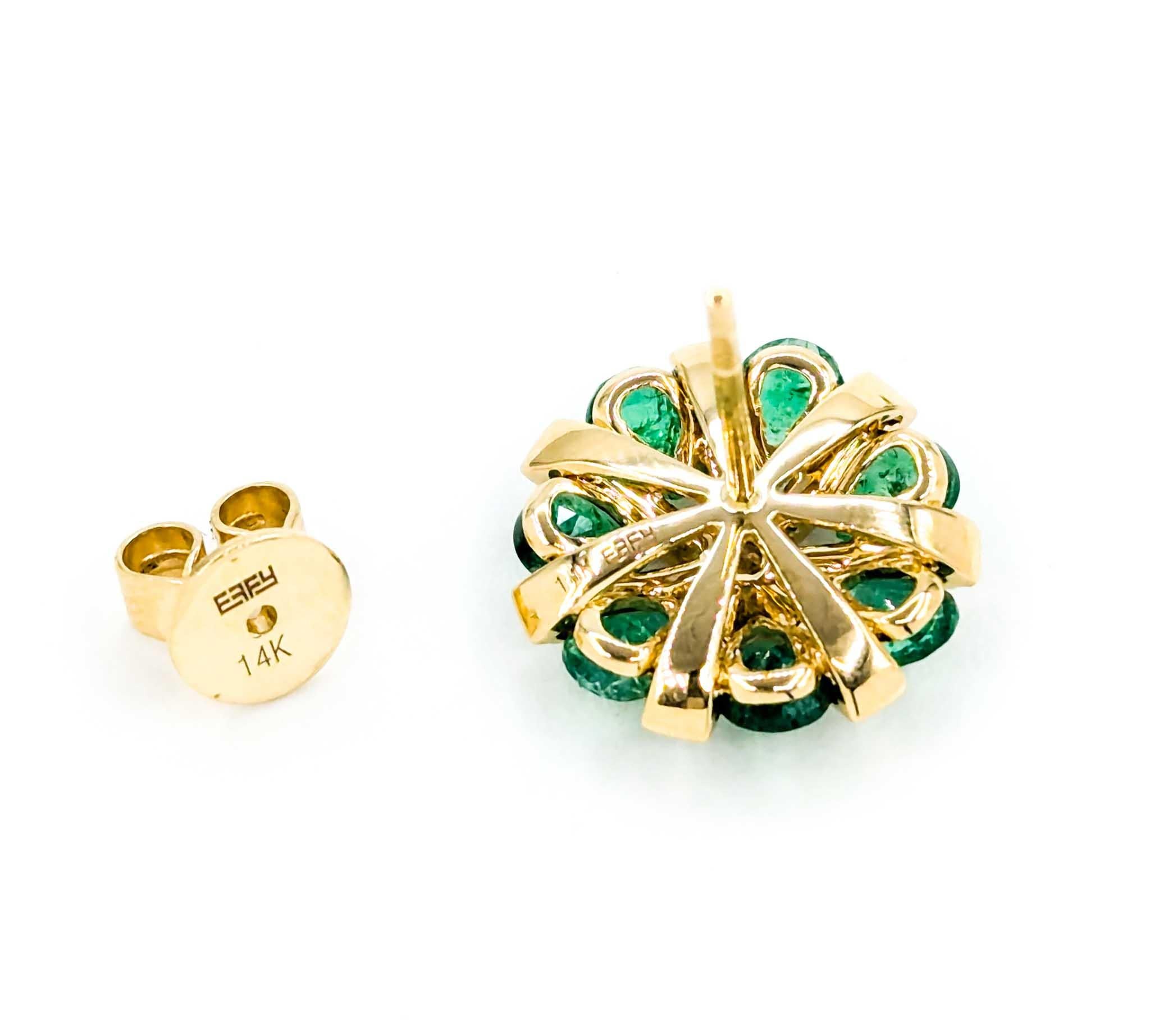 Superbe boucle d'oreille en or jaune ornée d'émeraudes et de diamants Neuf - En vente à Bloomington, MN
