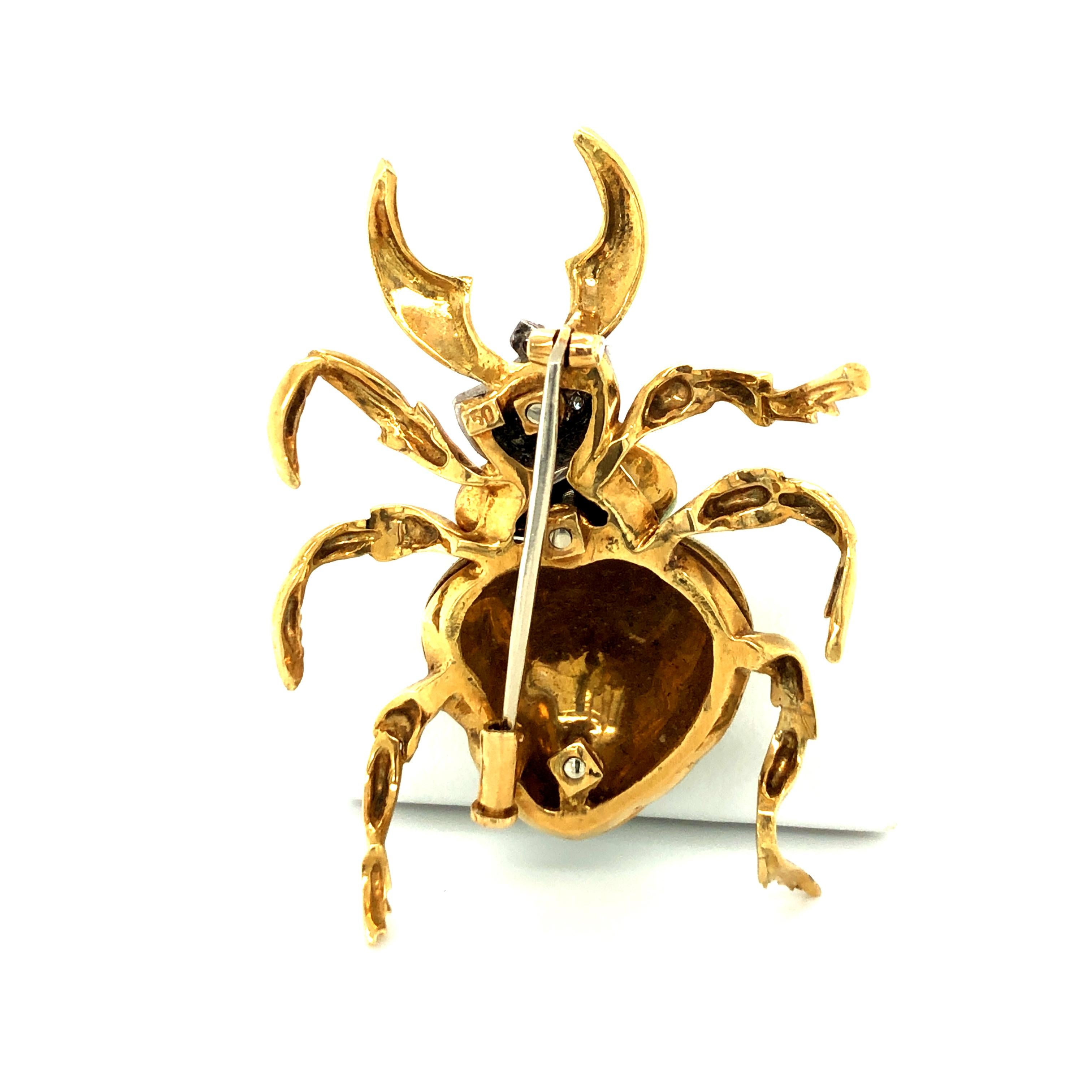 Stunning Enamel and Diamond Beetle Brooch in 18 Karat Yellow and White Gold 3