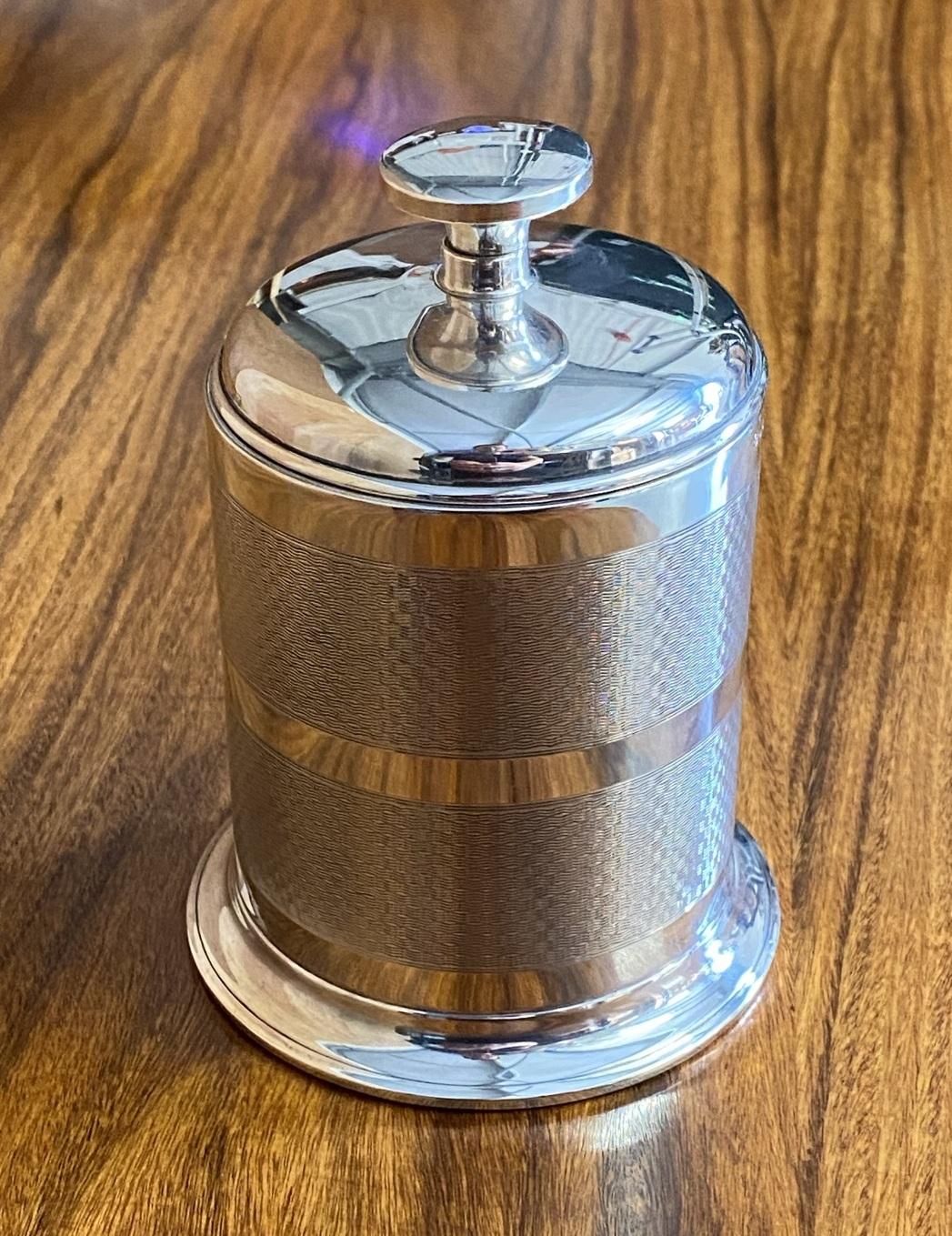 Stunning English Solid Sterling Silver 1936 Art Deco Style Cigarette Dispenser For Sale 1