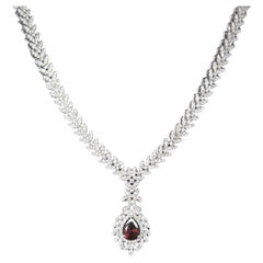 Atemberaubende Halskette aus Sterlingsilber mit Granat und Cz aus Nachlass