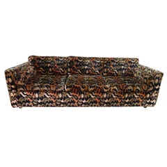 Stupefacente divano a bracci pari Selig Jack Lenor Larsen Stile Mid-Century Modern