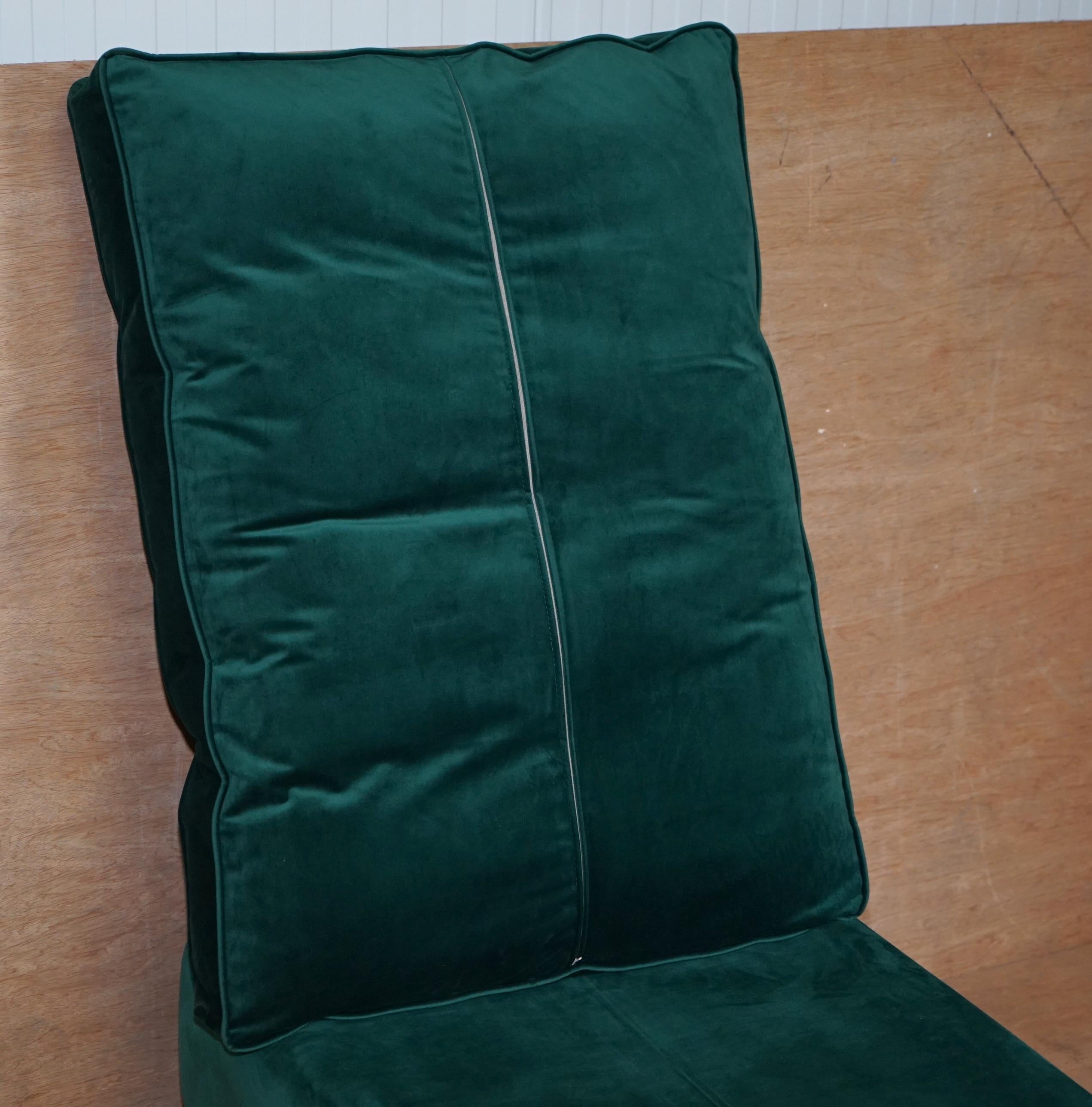 Stunning Ex Display Emerald Green Velvet Large Ottoman Footstool or Bench Seat For Sale 3