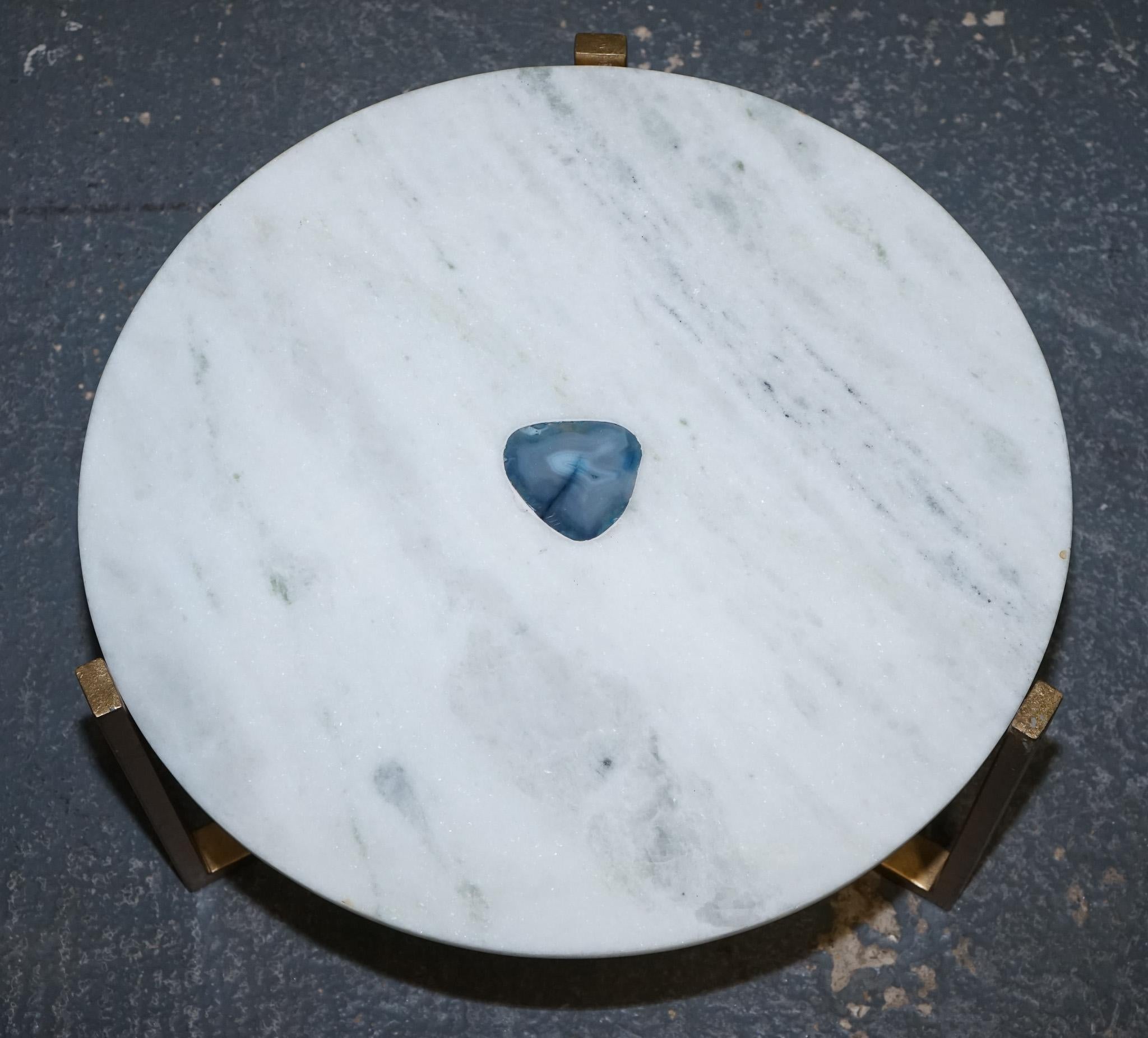impresionantes mesas de café de mármol, hierro y piedra de ágata azul de ex exposición en Bueno estado para la venta en Pulborough, GB