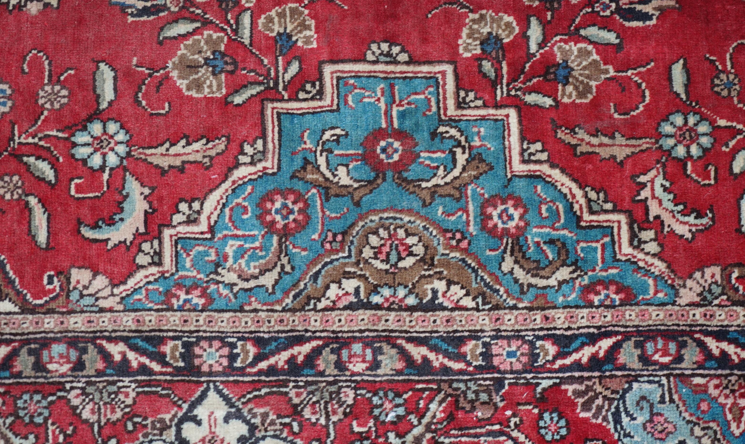 Stunning Extra Large Fine Antique French Country House Rug Carpet In Good Condition For Sale In West Sussex, Pulborough