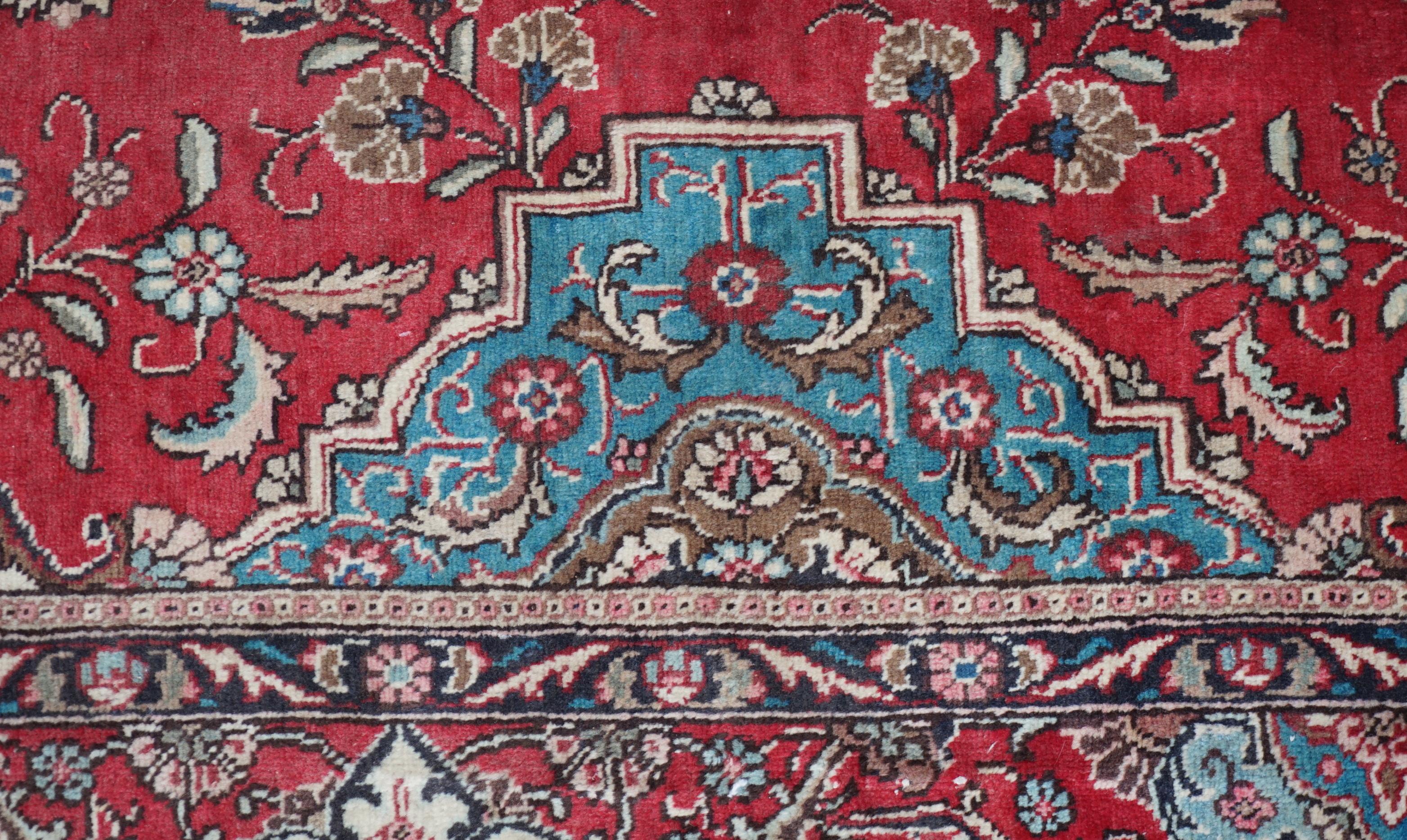 Superbe tapis de maison de campagne français ancien extra-large en vente 1