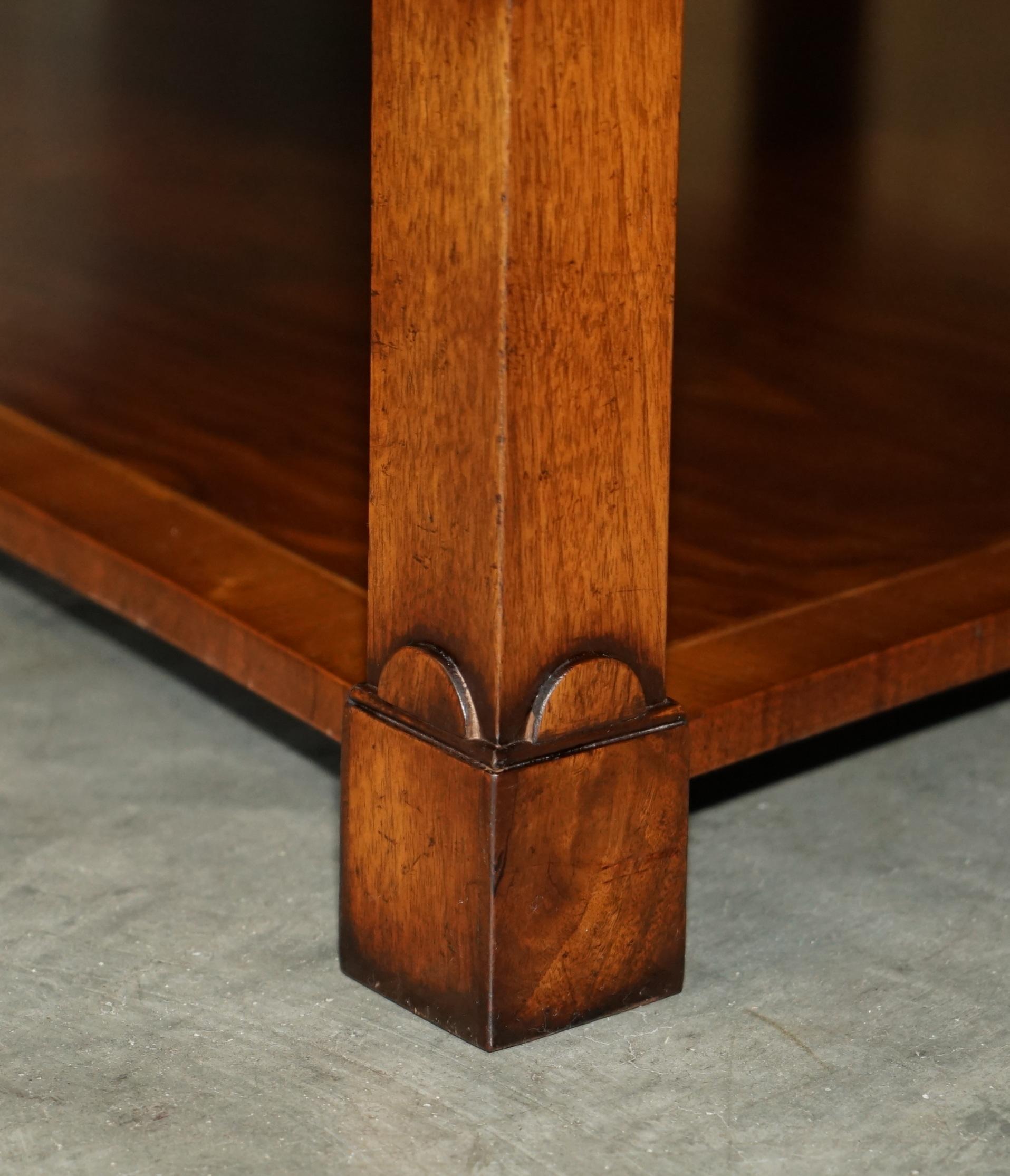 Hand-Crafted STUNNING EXTRA LARGE DOUBLE SiDED BURR WALBUT THOMAS CHIPPENDALE COFFEE TABLE