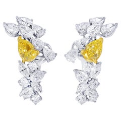 Impresionantes Pendientes de Diamantes Corte Pera Amarillo Fantasía 5,42 Quilates Total Oro 18K