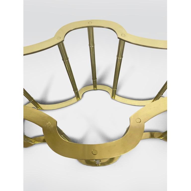 Superbe base de table à manger de course en laiton massif et faux bambou par Mastercraft Bon état - En vente à Dallas, TX