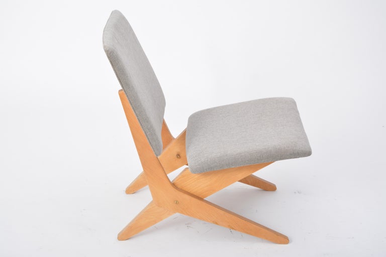 Plywood Dutch Mid-Century Modern FB18 Scissor Chair by Jan Van Grunsven for UMS Pastoe For Sale