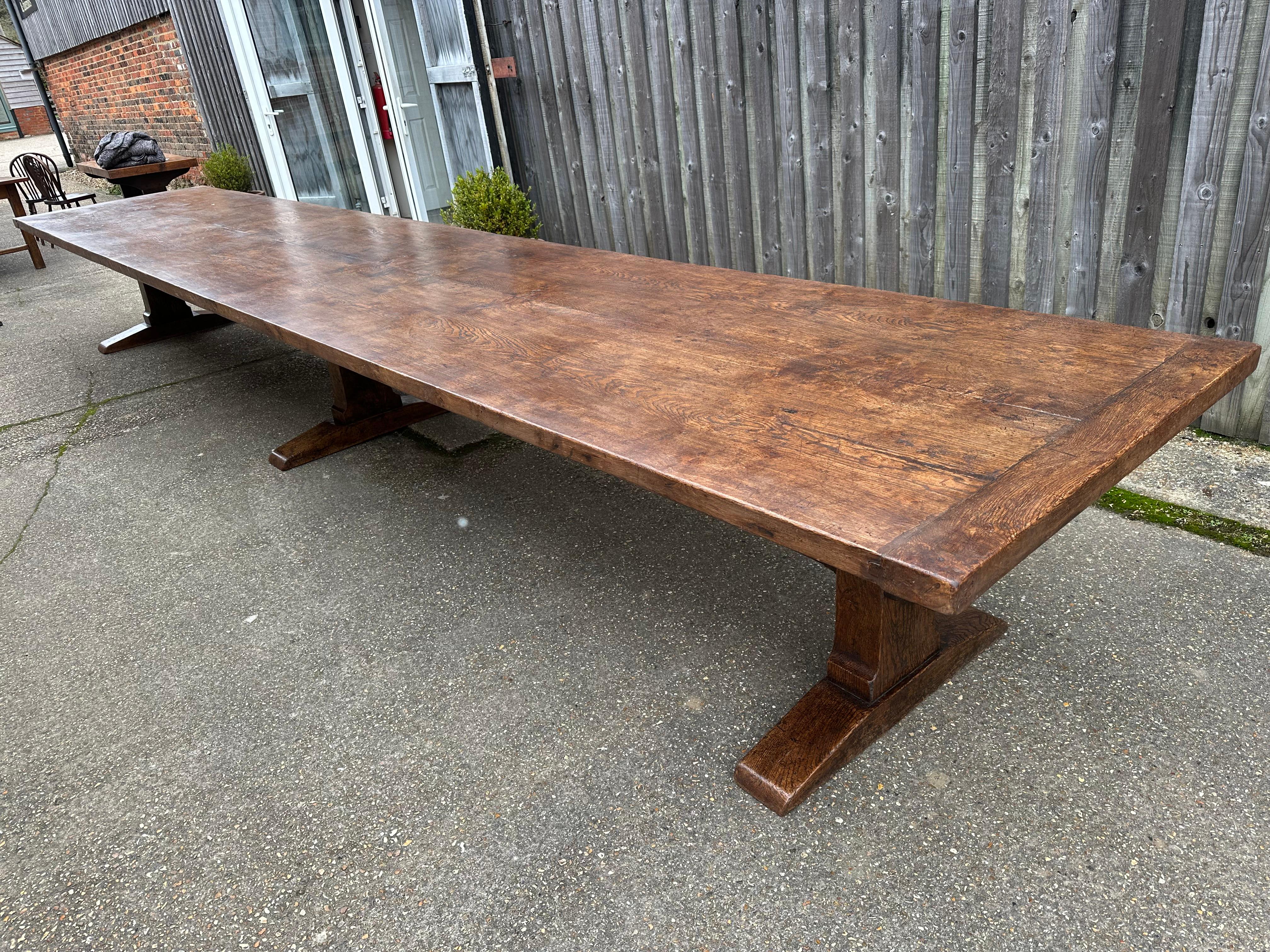 Country Table de ferme à tréteaux en Oak Oak, style 17ème siècle en vente