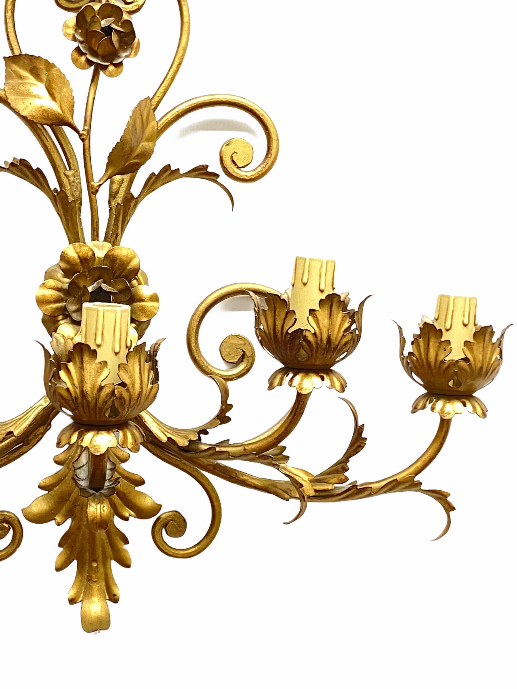 Italian Stunning Five-Light Gilt Metal Leafs Tole Hollywood Regency Sconce, Italy, 1960s For Sale