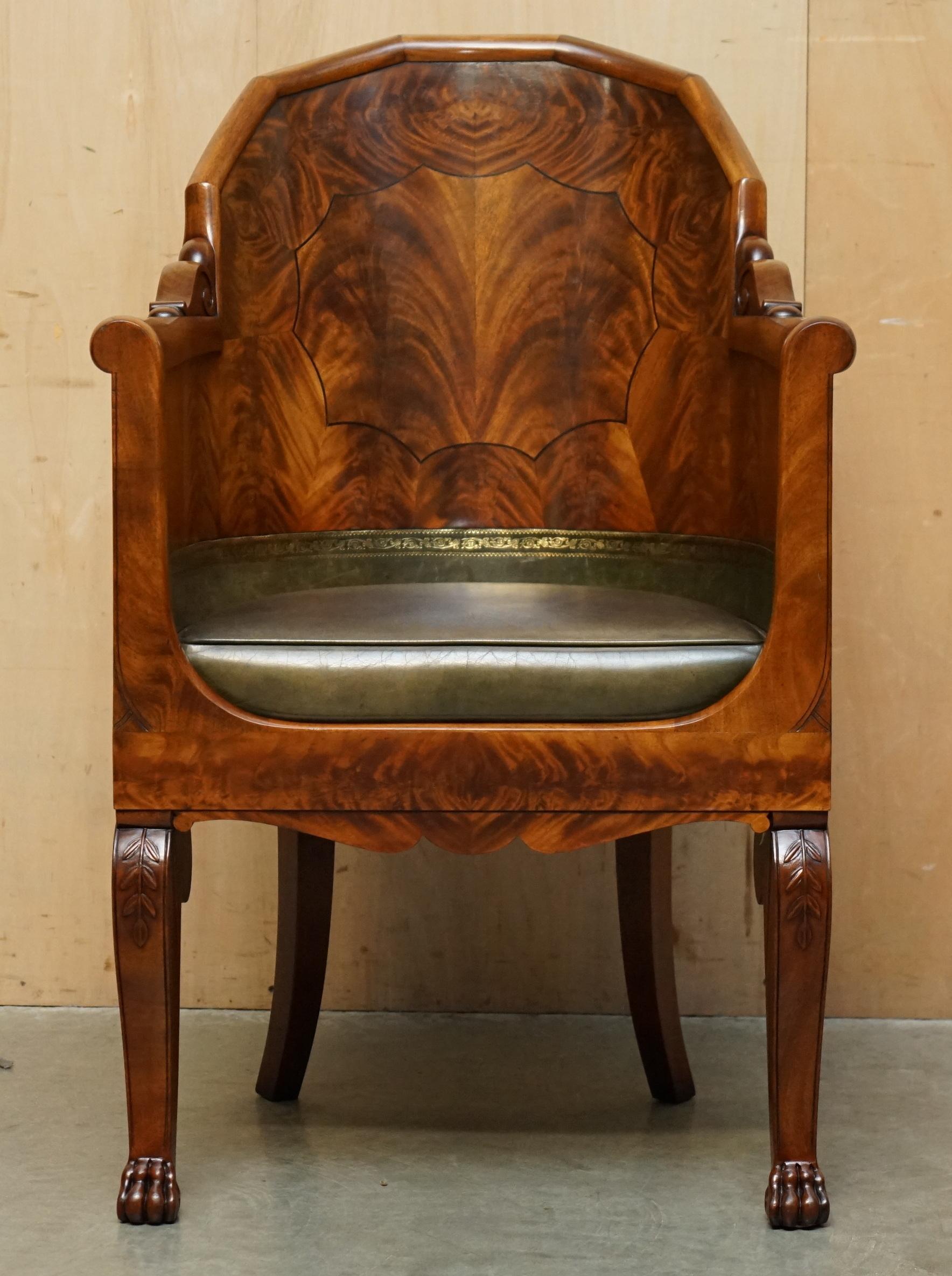 STUNNiNG FLAMED HARDWOOD GRÜNE LEDER LORD MARCH GOODWOOD HOUSE ARMCHAIR (Viktorianisch) im Angebot