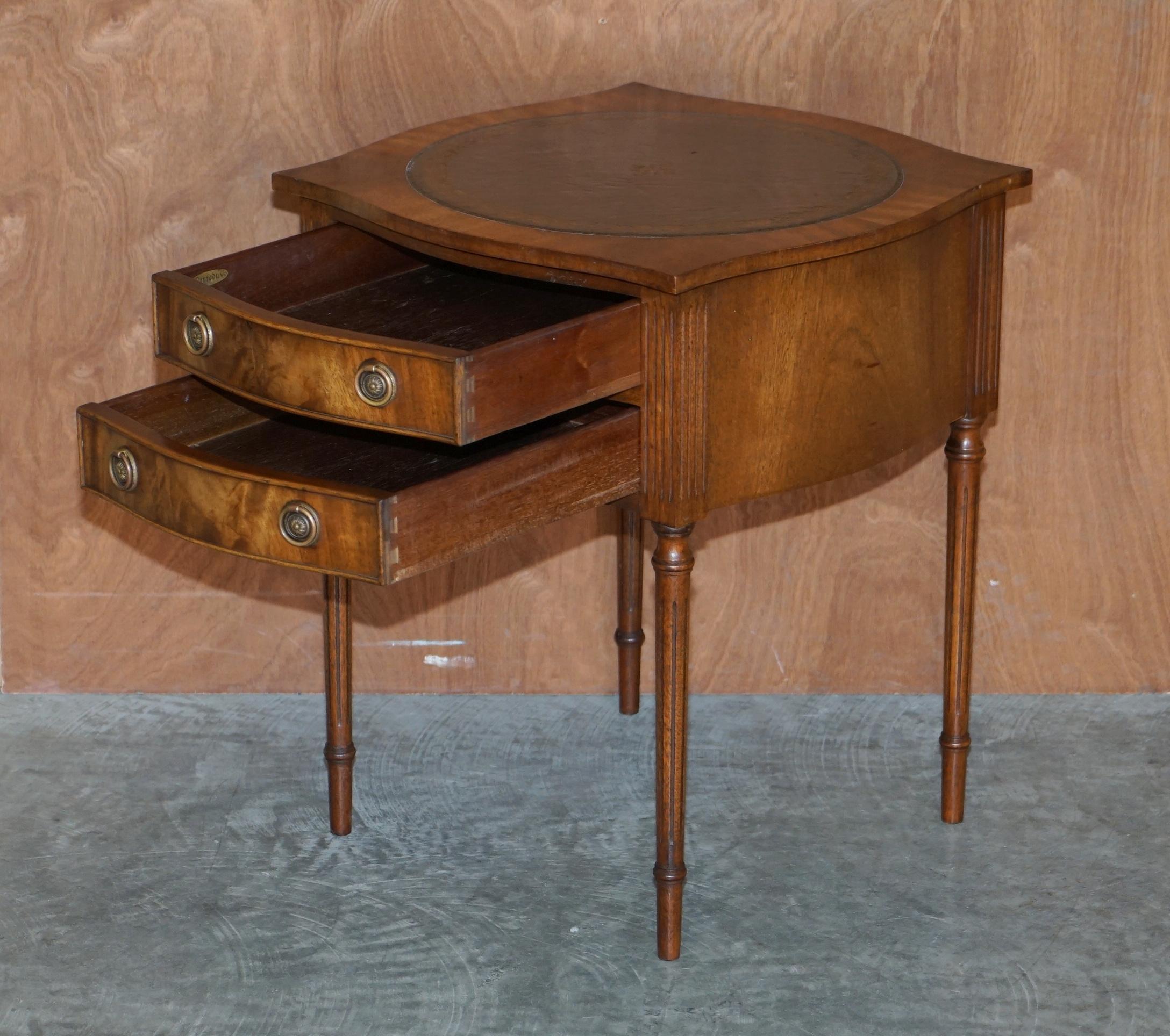 Stunning Flamed Hardwood Side End Lamp Table Twin Drawers & Green Leather Top 6