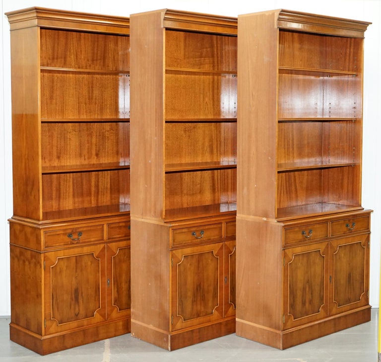 Stunning FLAMED YEW WOOD BRADLEY ENGLAND TRIPLE BANK LiBRARY BOOKCASE