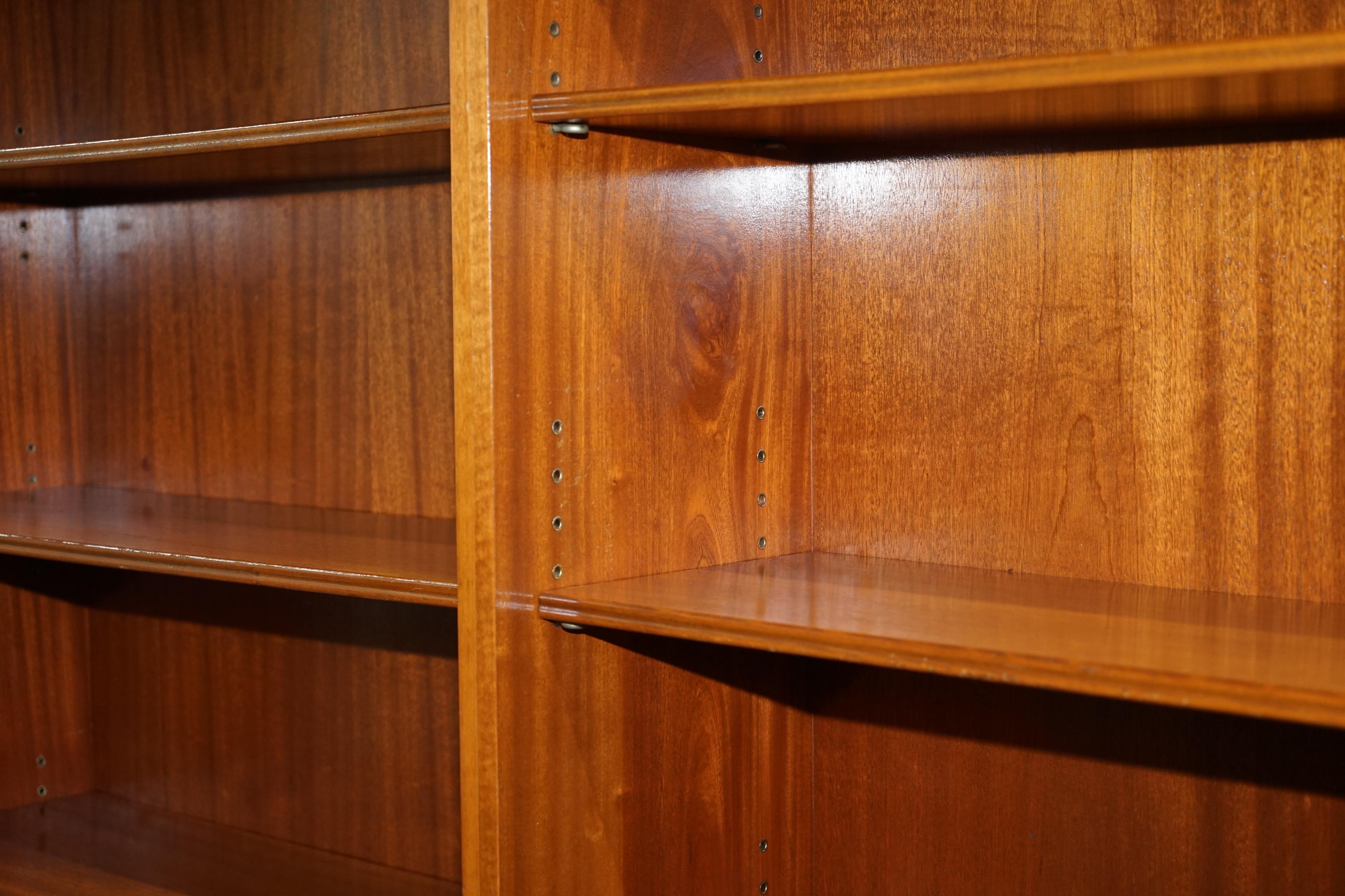 Hand-Crafted Stunning FLAMED YEW WOOD BRADLEY ENGLAND TRIPLE BANK LiBRARY BOOKCASE CUPBOARD