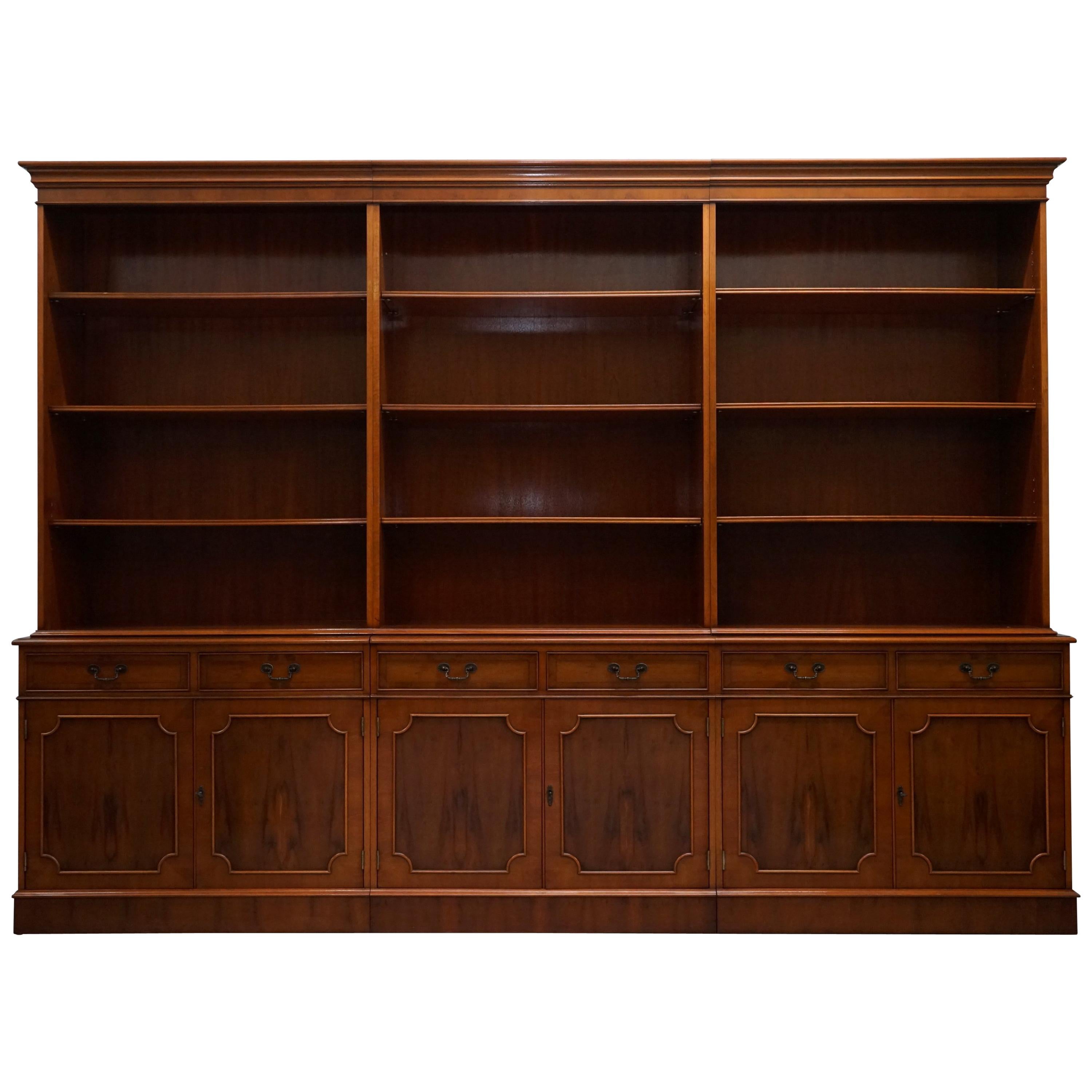 Stunning FLAMED YEW WOOD BRADLEY ENGLAND TRIPLE BANK LiBRARY BOOKCASE CUPBOARD