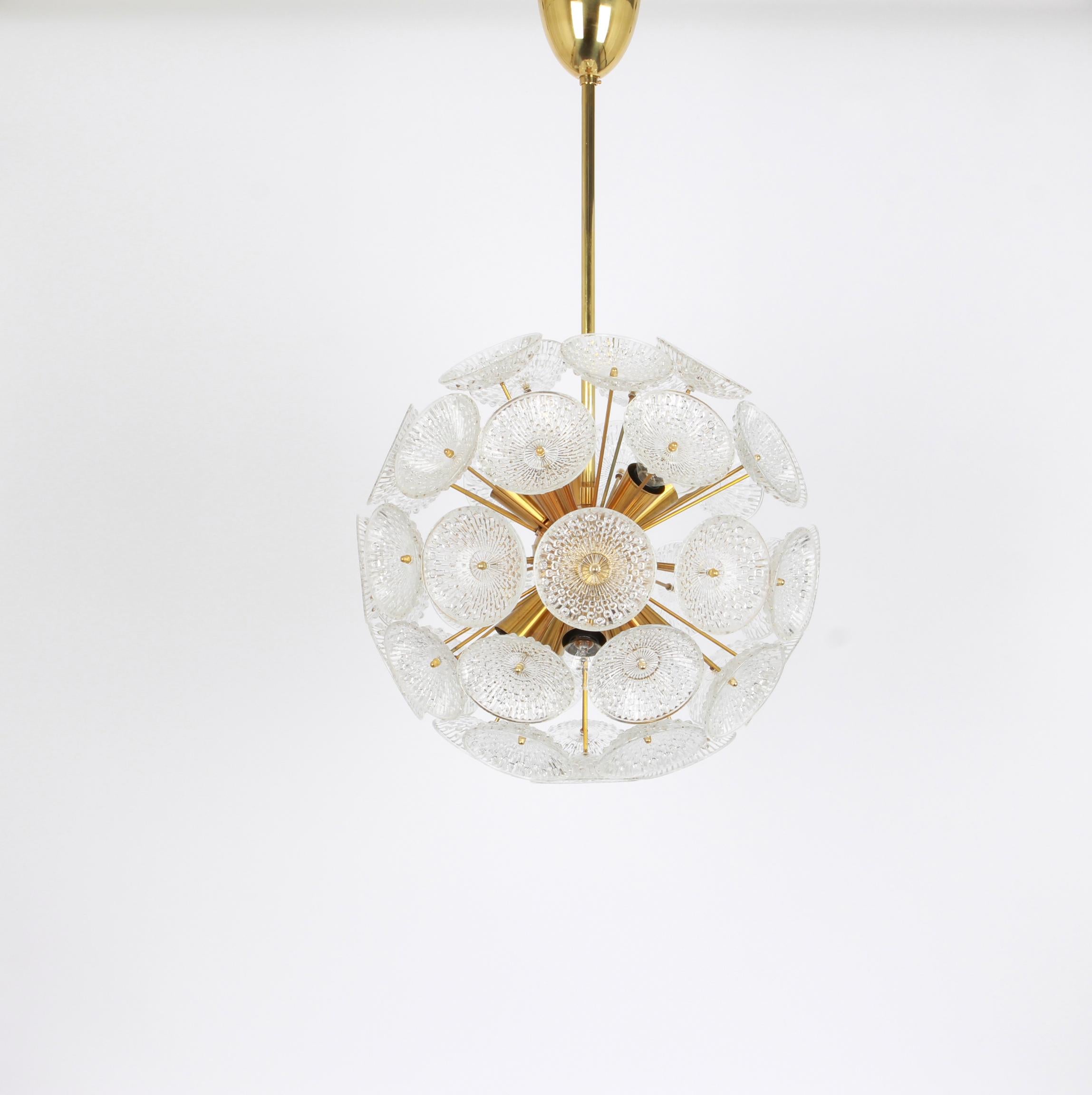 Stunning Floral Glass and Brass Sputnik Chandeliers, Germany, 1960s In Good Condition In Aachen, NRW