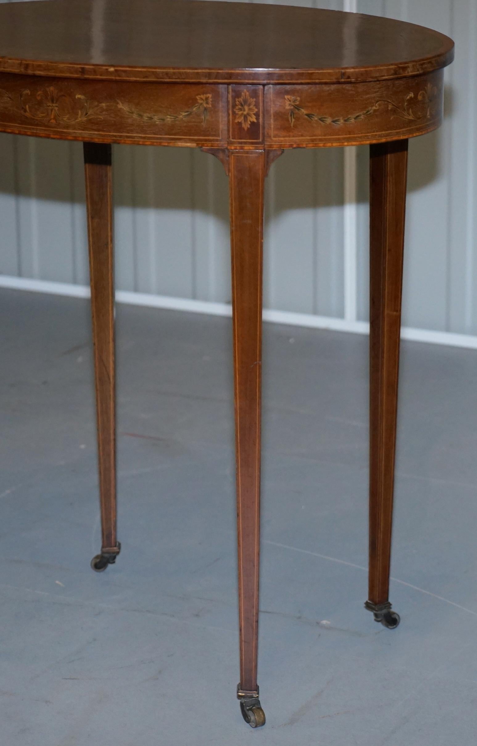 Stunning Floral Inlaid Sheraton Victorian Walnut Oval Occasional Side End Table For Sale 5