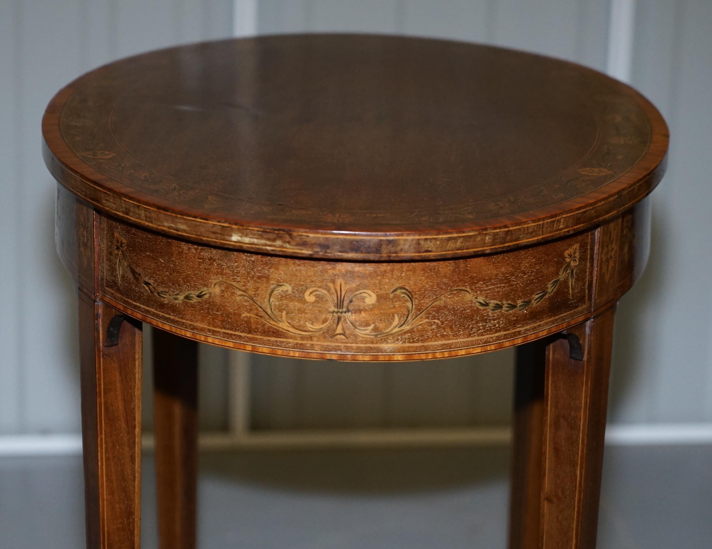 Stunning Floral Inlaid Sheraton Victorian Walnut Oval Occasional Side End Table For Sale 9
