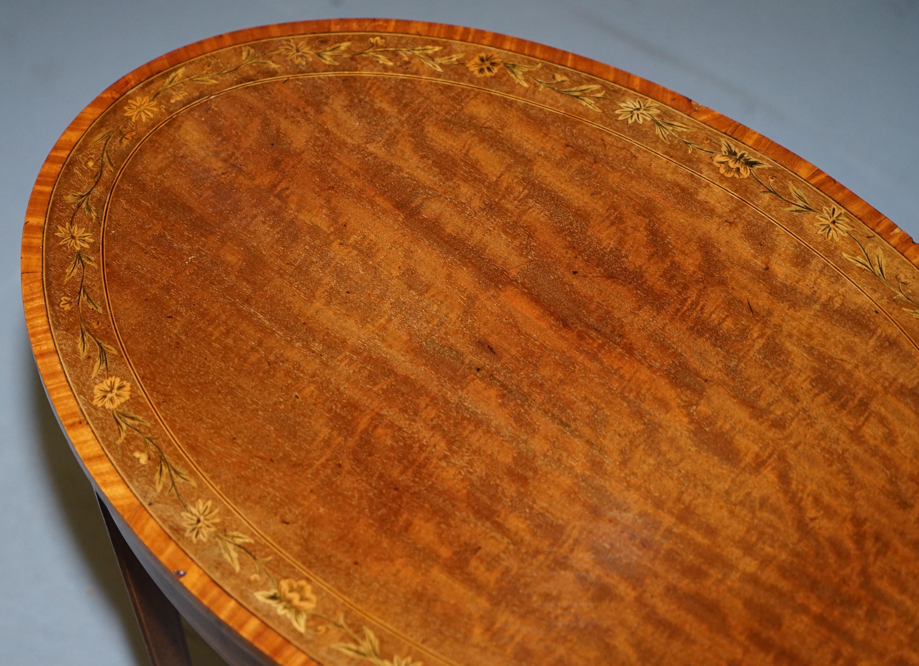 Hand-Crafted Stunning Floral Inlaid Sheraton Victorian Walnut Oval Occasional Side End Table For Sale