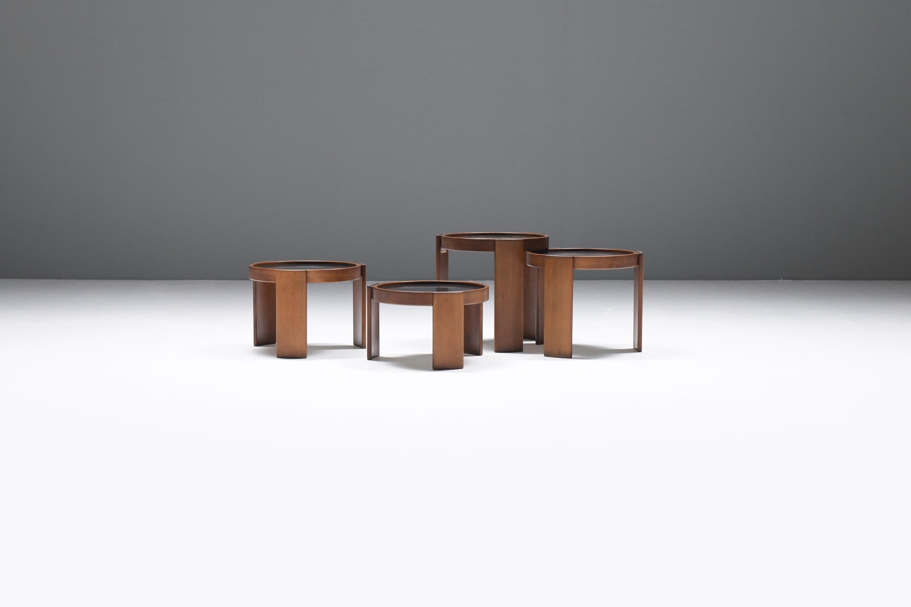 Stunning modular nesting tables (model 780).  Still 100% original.  Very nice patinated walnut.
Designed by Gianfranco Frattini for CASSINA

Constructed from original walnut, these side tables feature laminated tops with reversible black or white