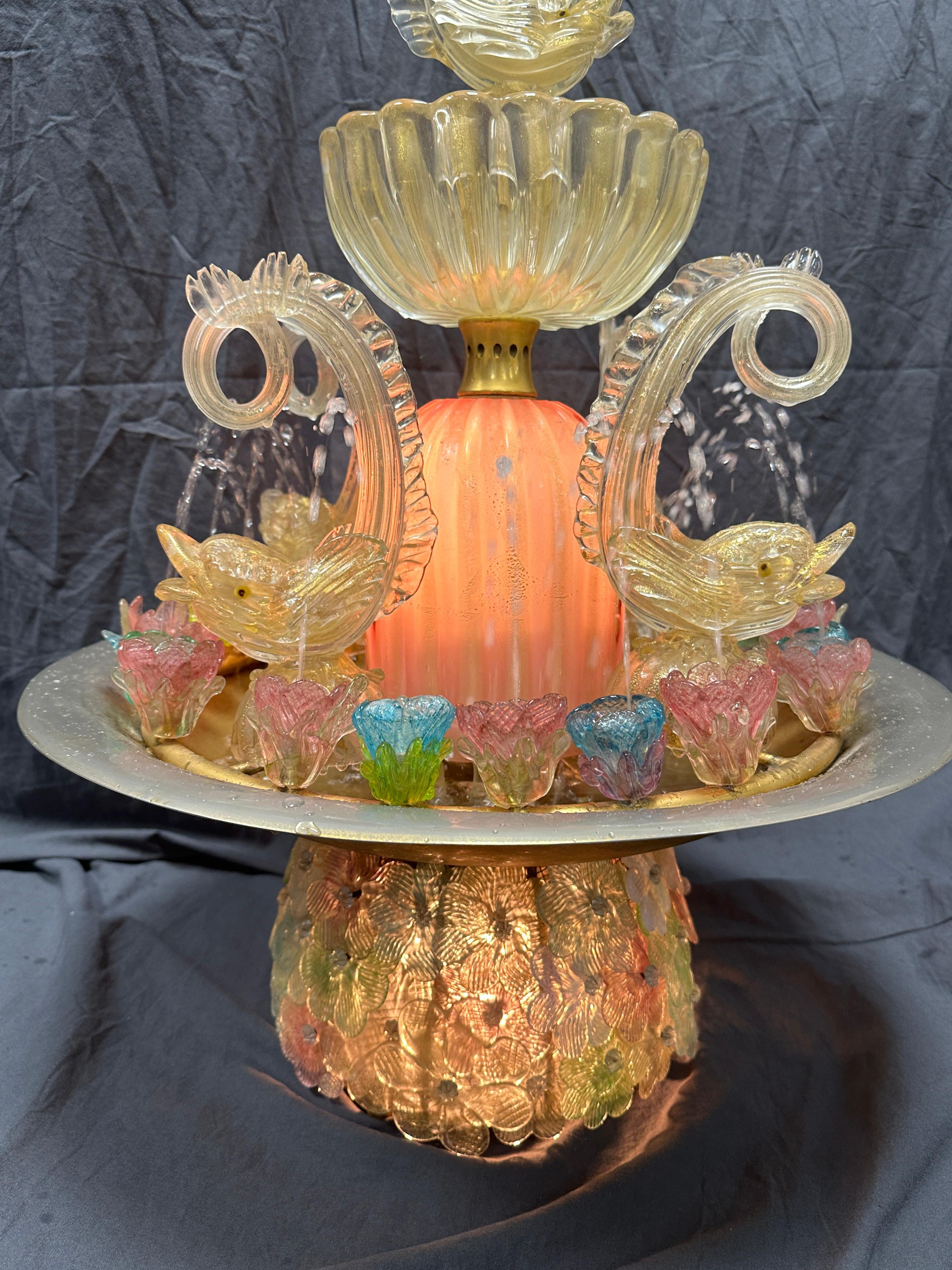 Stunning Fountain Murano Glass Gold Dusted Polychrome with Lighting Italy 1960s For Sale 8