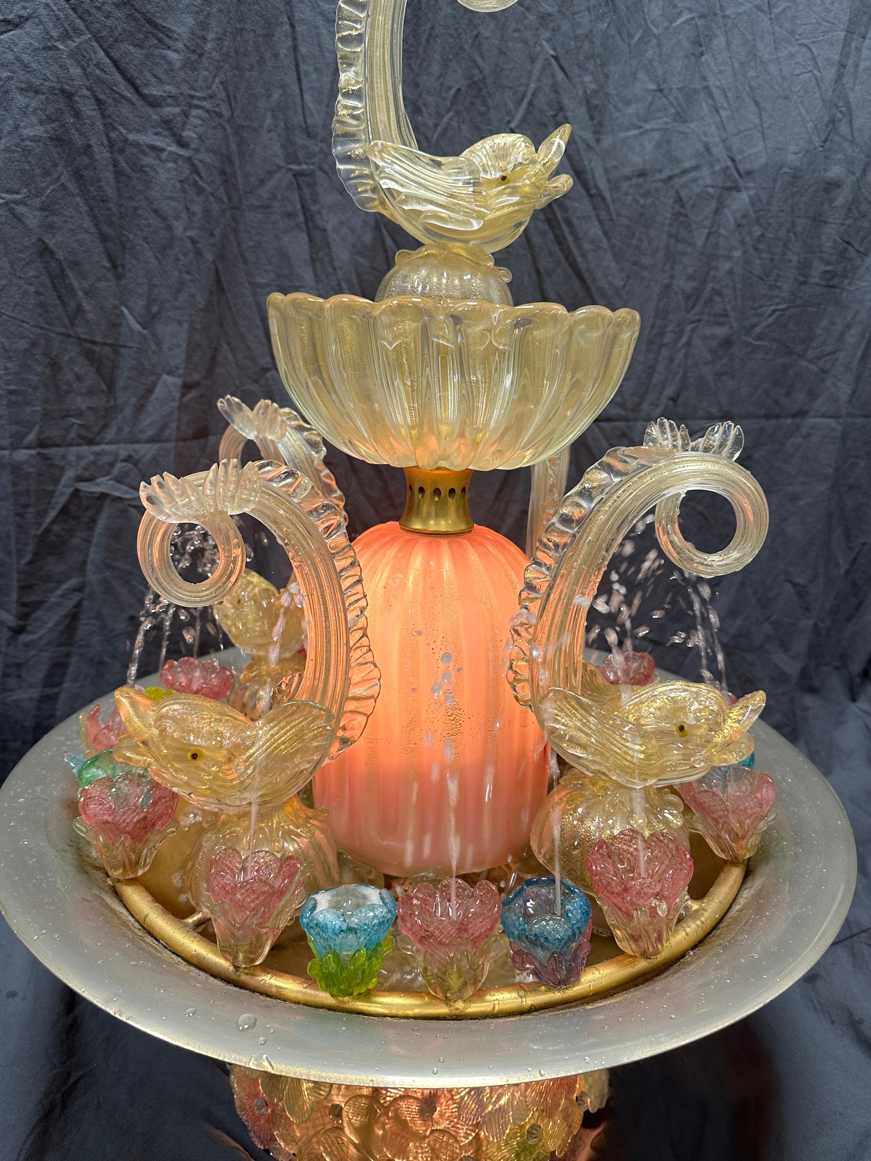 Stunning Fountain Murano Glass Gold Dusted Polychrome with Lighting Italy 1960s For Sale 9