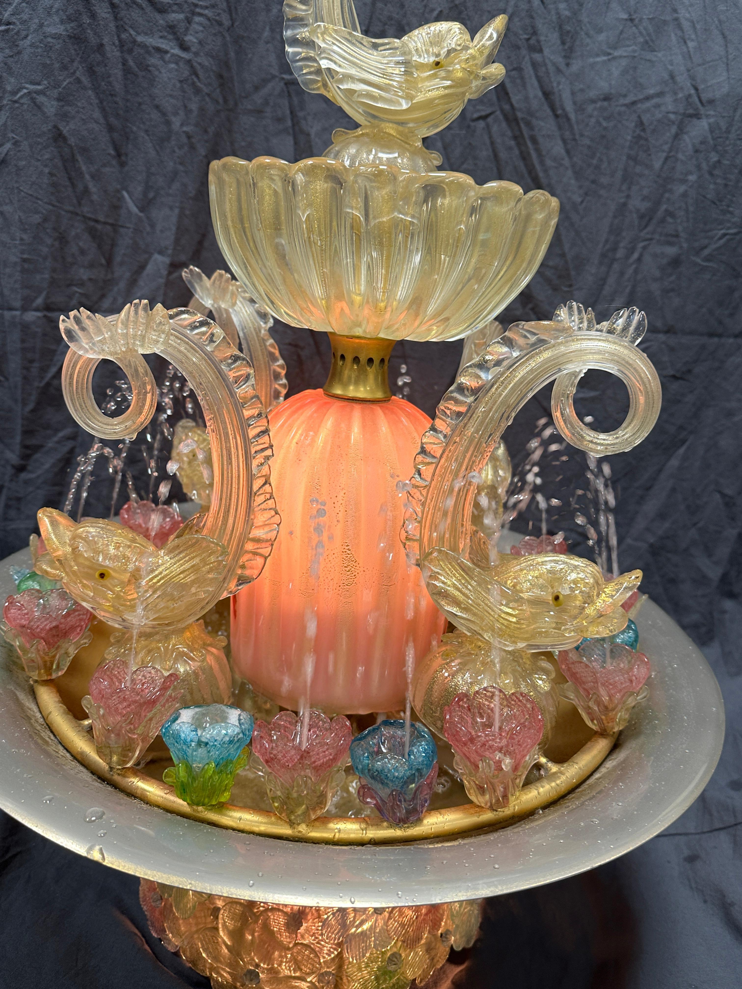 Stunning Fountain Murano Glass Gold Dusted Polychrome with Lighting Italy 1960s For Sale 11