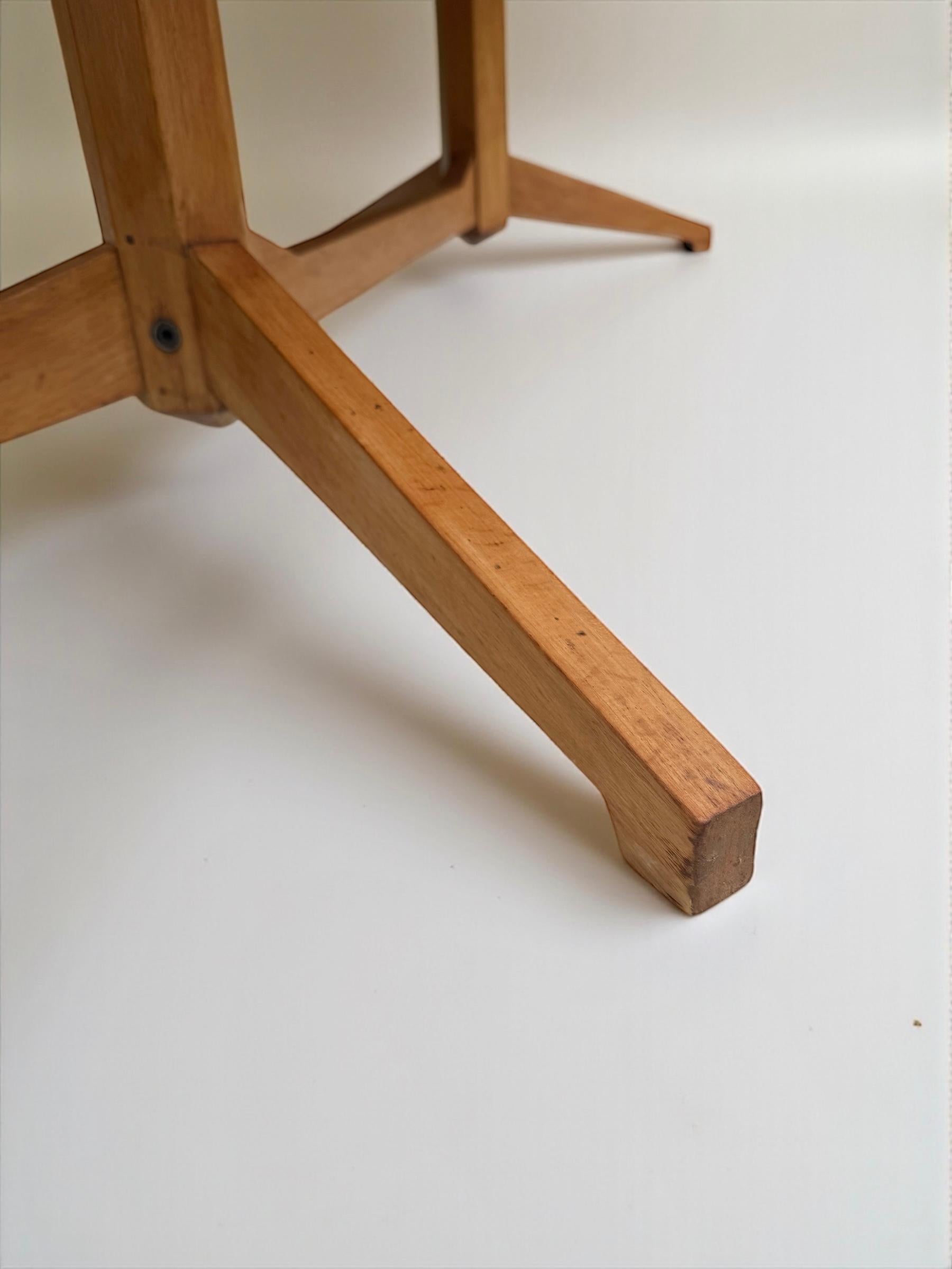 Impresionante mesa de comedor ovalada de nogal Franco Albini & Franca Helg TL22 Italia Años 50 Nogal en venta