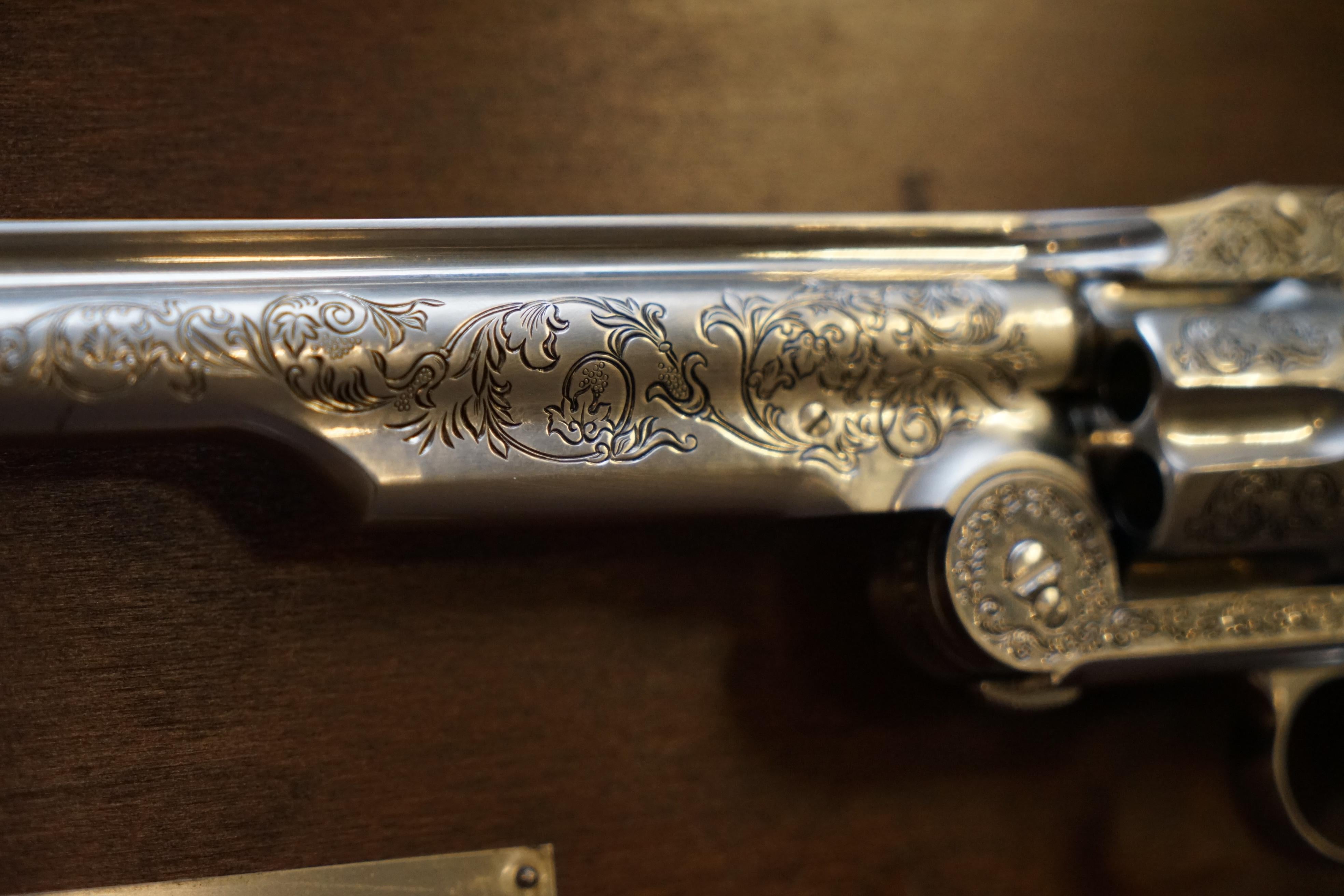 Hand-Crafted STUNNING FRANKLIN MINT WYATT EARP .44 REPLiCA REVOLVER USED AT THE O.K CORRAL