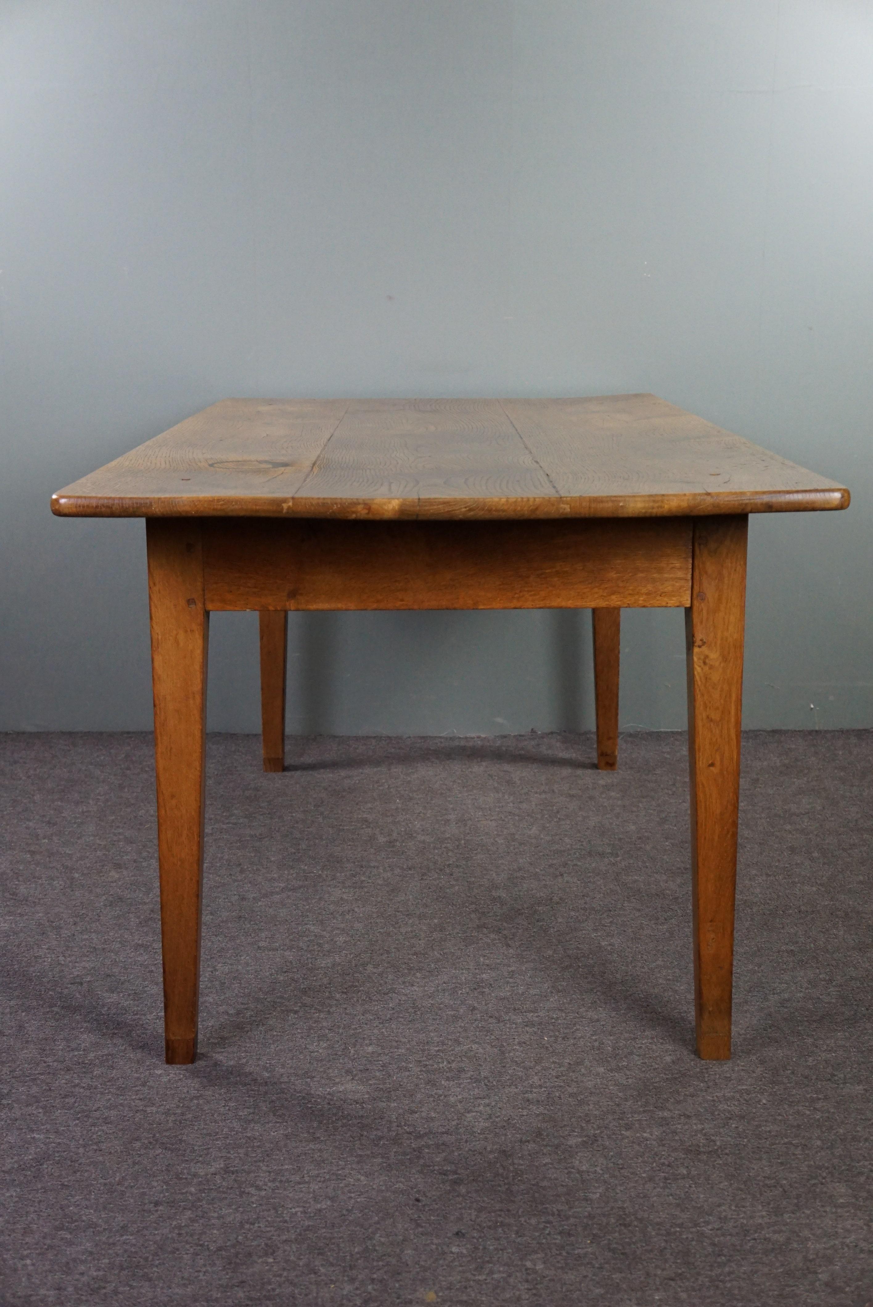 Stunning French Antique Dining Table, 19th Century For Sale 1