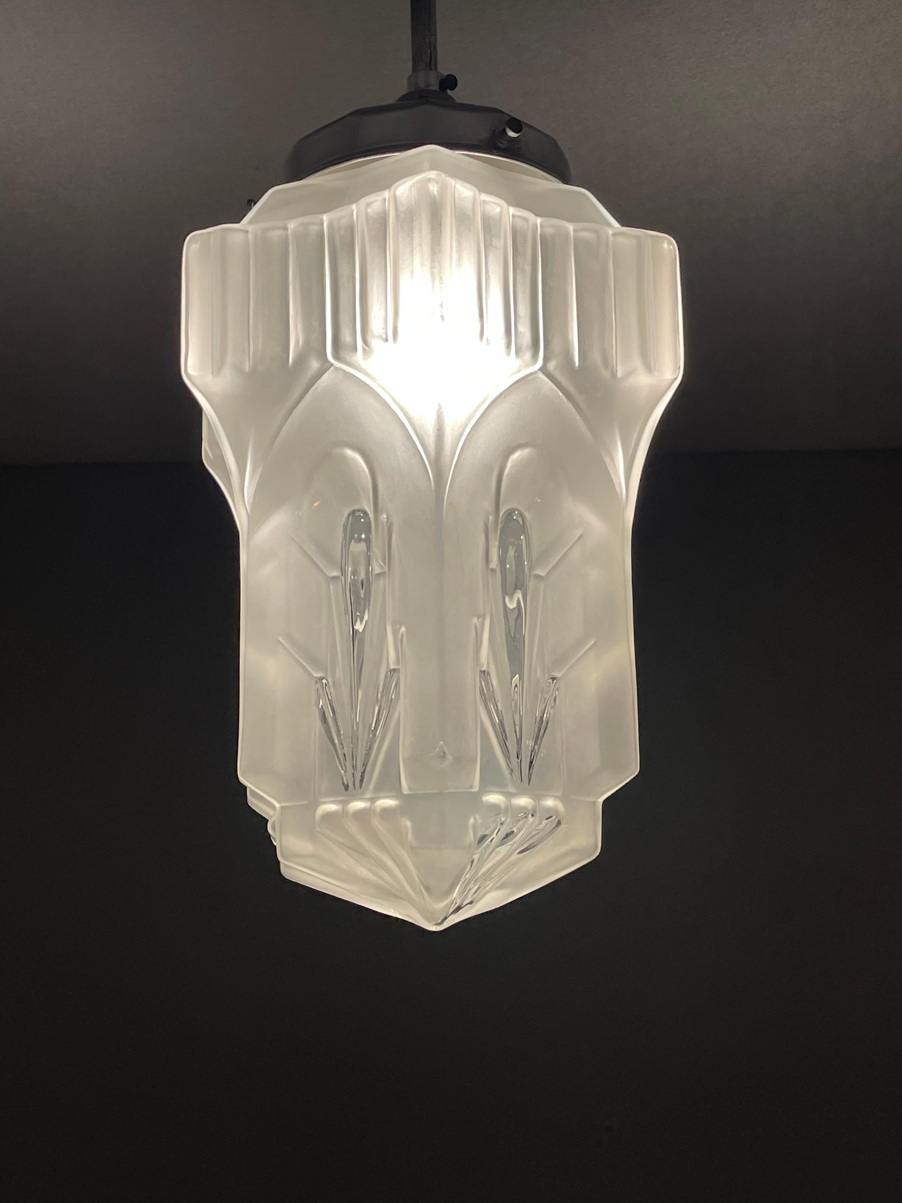 Stunning French, Antique Gothic Art Deco Design, Chrome Metal Pendant Light 1920 In Excellent Condition For Sale In Lisse, NL