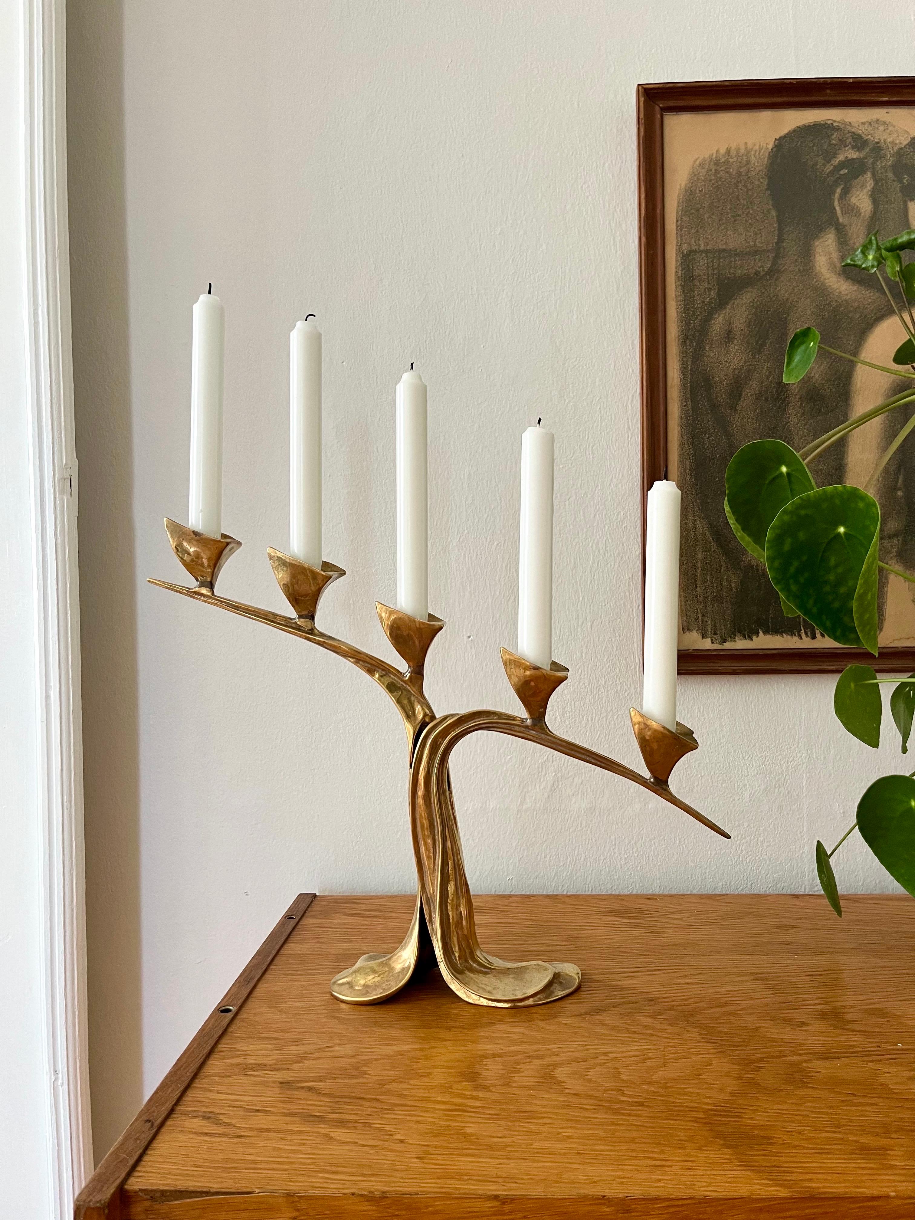 Français Superbe candélabre Art nouveau français en laiton, années 1940 en vente