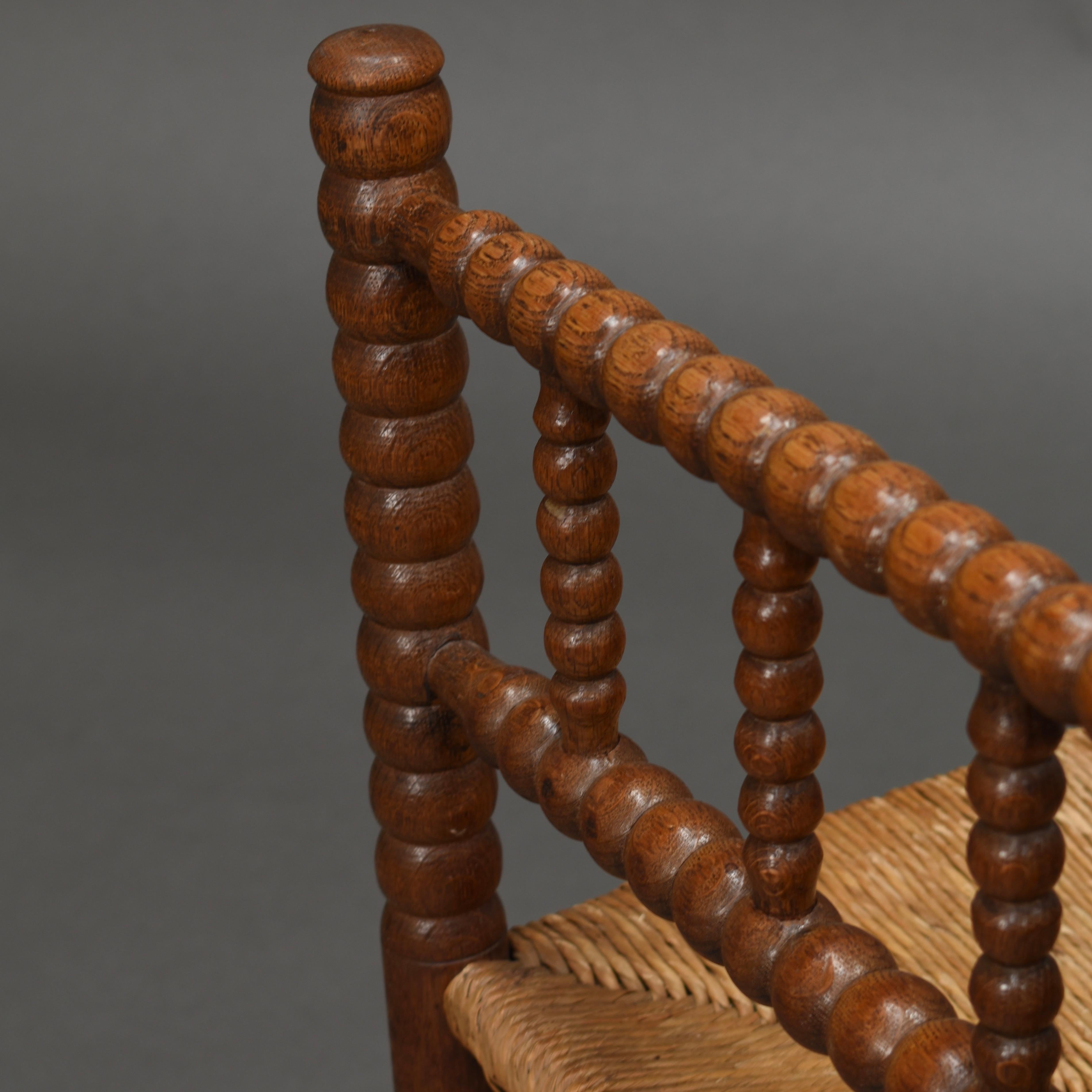 Stunning French Corner Chair in Turned Oak and Cane, France, 1930-1940 For Sale 4