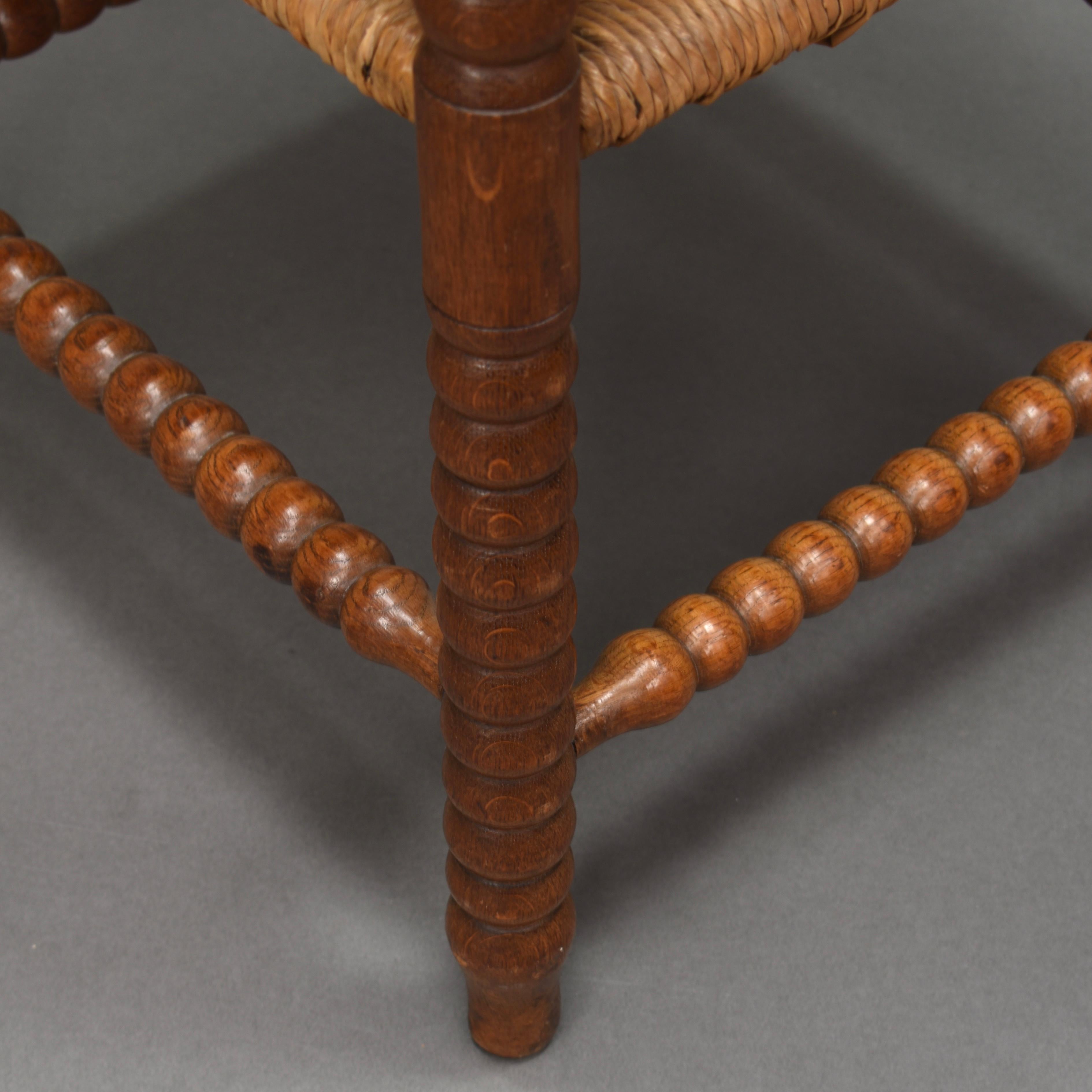 Stunning French Corner Chair in Turned Oak and Cane, France, 1930-1940 For Sale 5