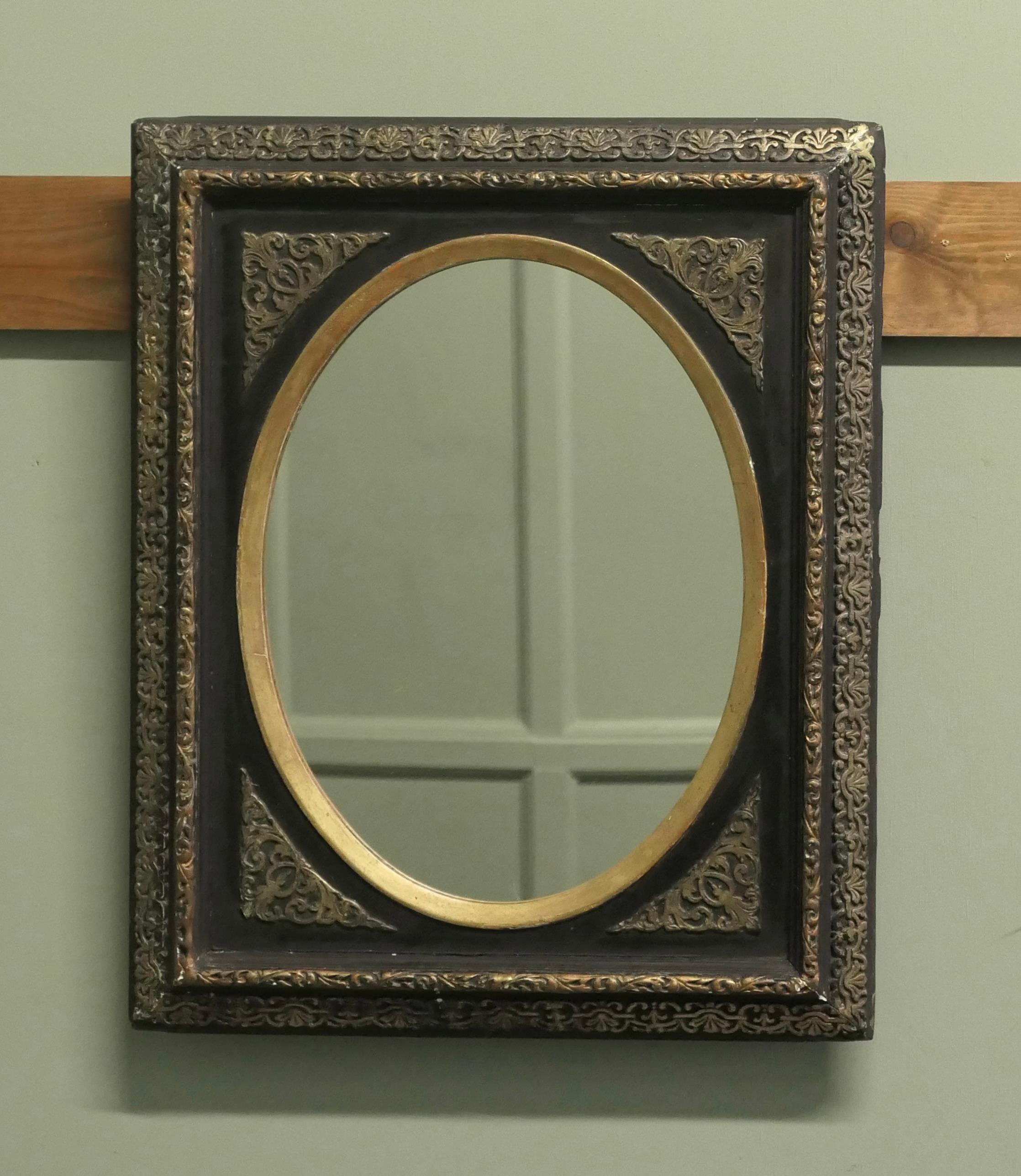 Stile impero Splendido specchio da parete francese Impero in ottone dorato e lacca nera in vendita