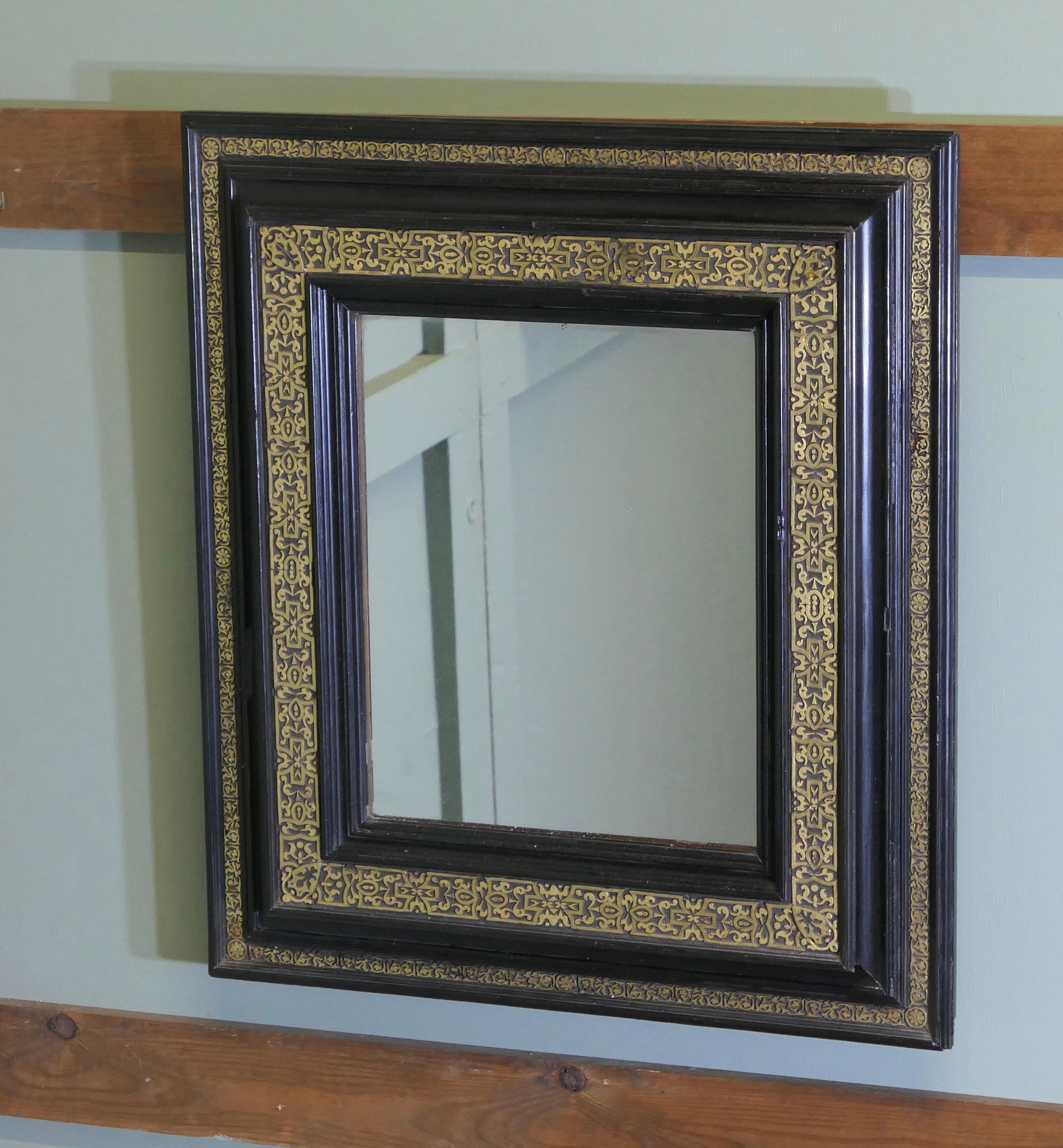 Impresionante Espejo de Pared Imperio Francés de Latón Dorado y Laca Negra en venta 1