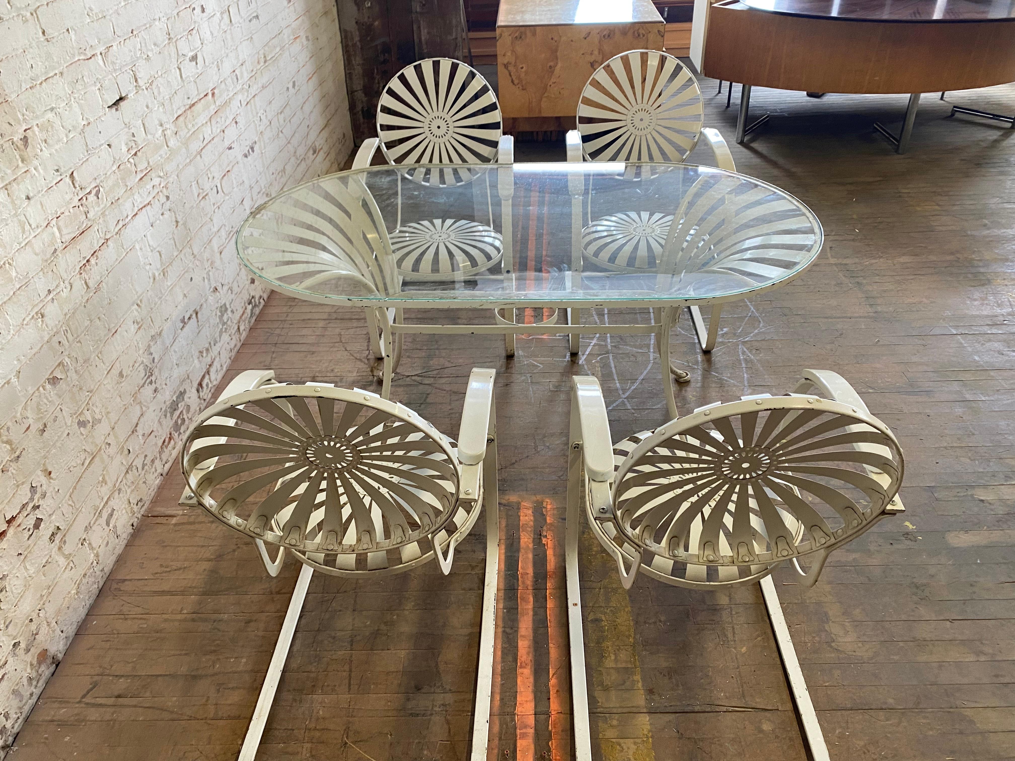Mid-20th Century Stunning French Iron Garden Set by Francois Carre, 4 Spring Steel Arm Chairs  For Sale