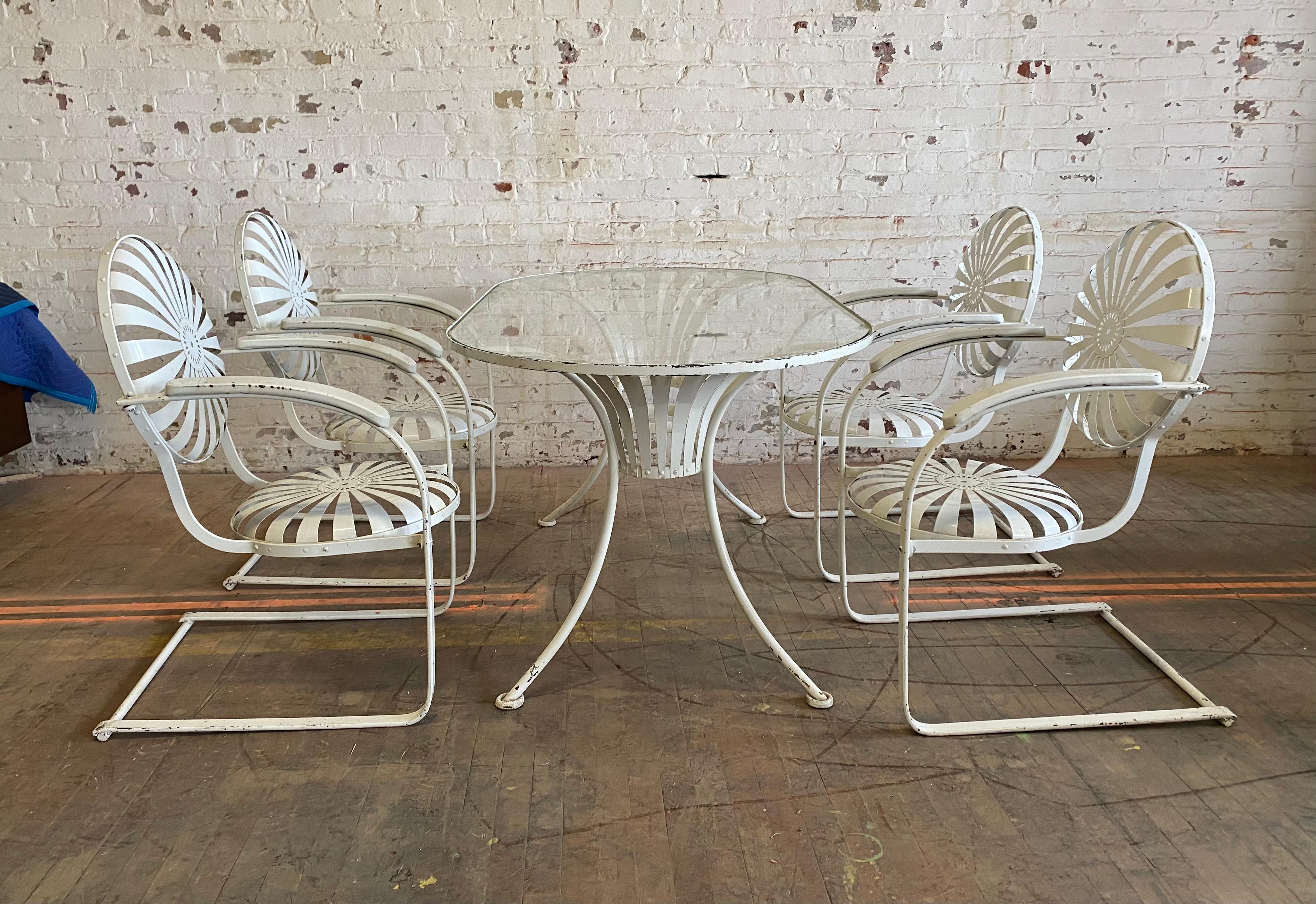 Stunning French Iron Garden Set by Francois Carre, 4 Spring Steel Arm Chairs  For Sale 1