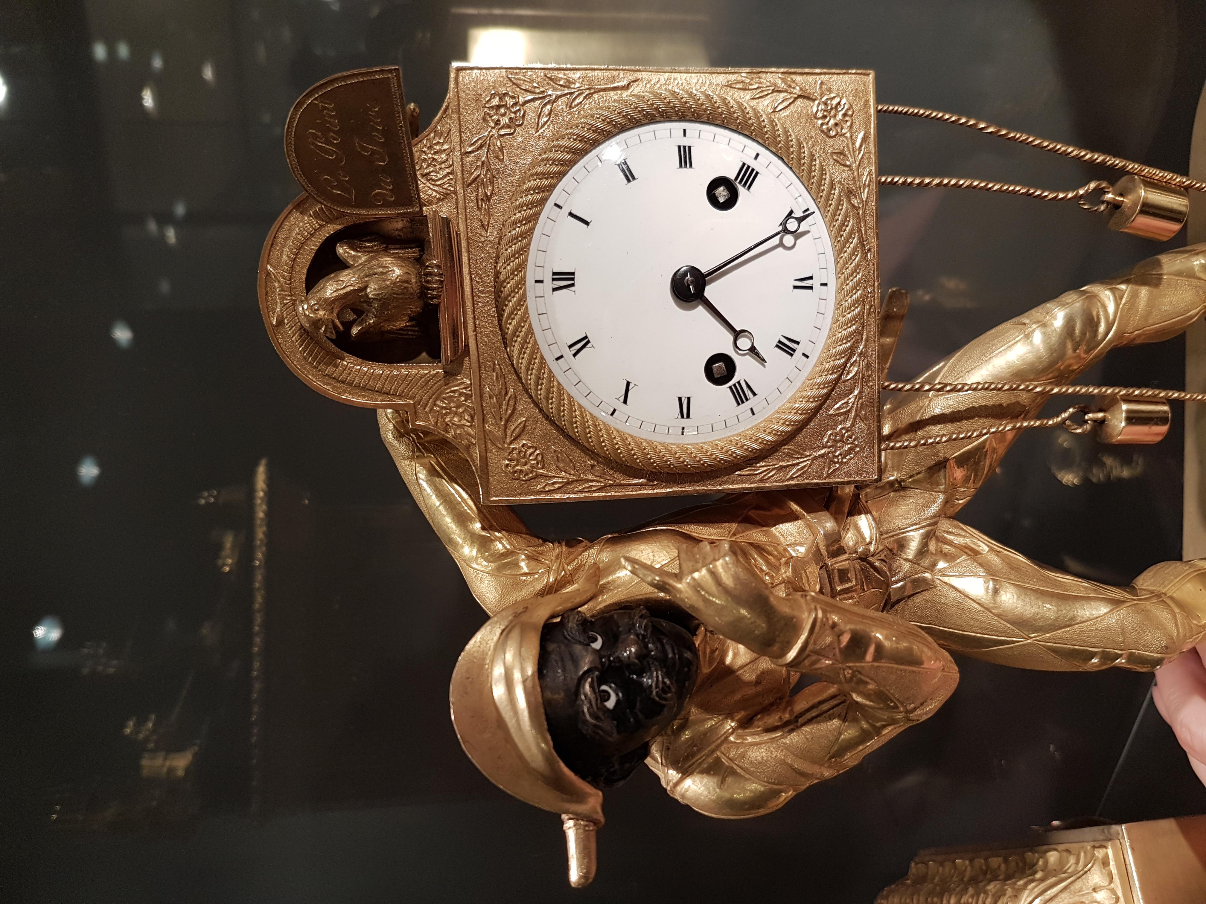Stunning French Restauration Ormolu Harlequin Mantel Clock In Good Condition In London, GB
