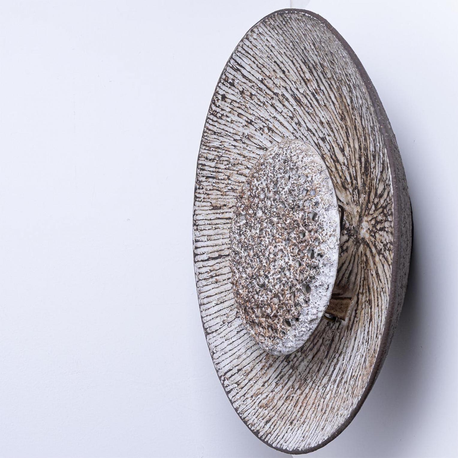 Wunderschöne Fridtjof Sejersen Weißbraune Keramik-Wandleuchte, Dänemark, 1960 im Angebot 5