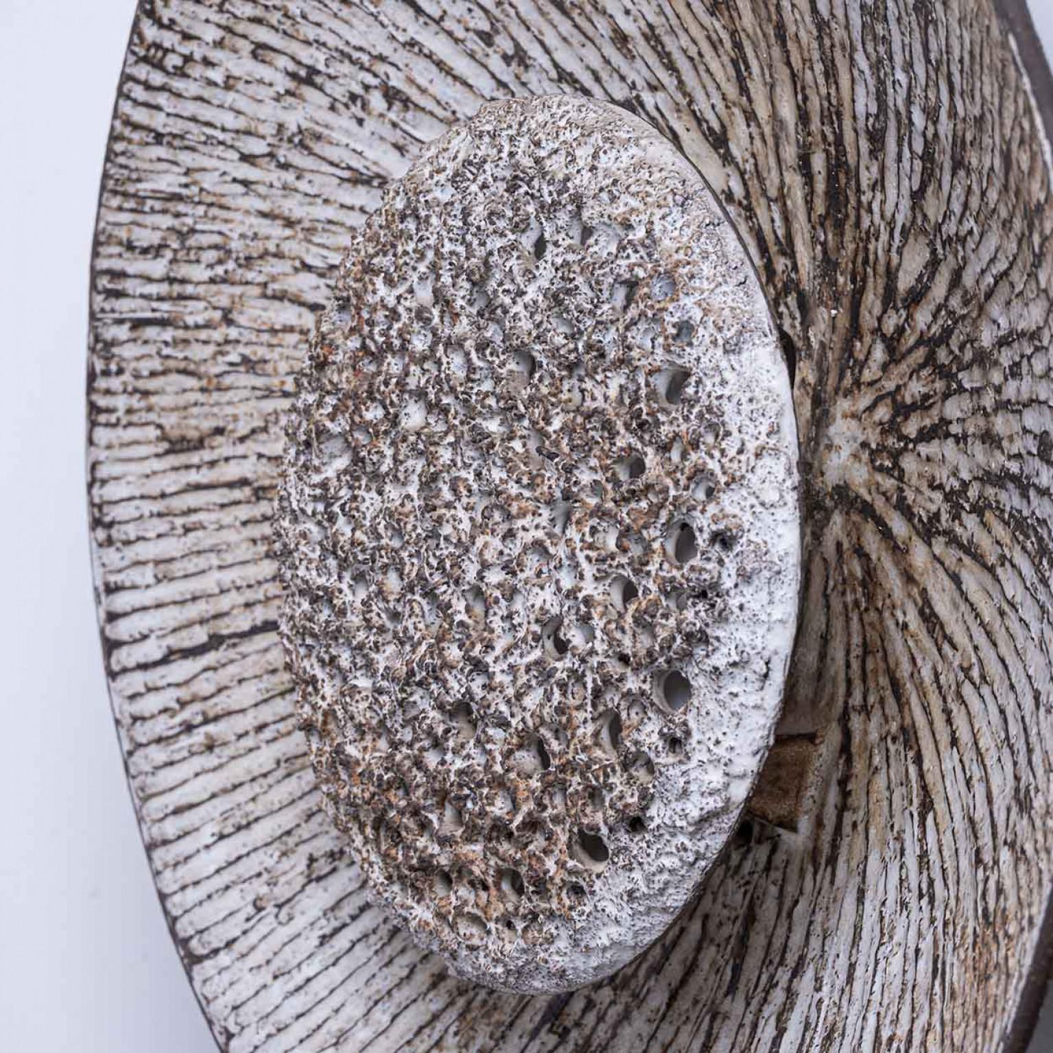 Wunderschöne Fridtjof Sejersen Weißbraune Keramik-Wandleuchte, Dänemark, 1960 (Space Age) im Angebot