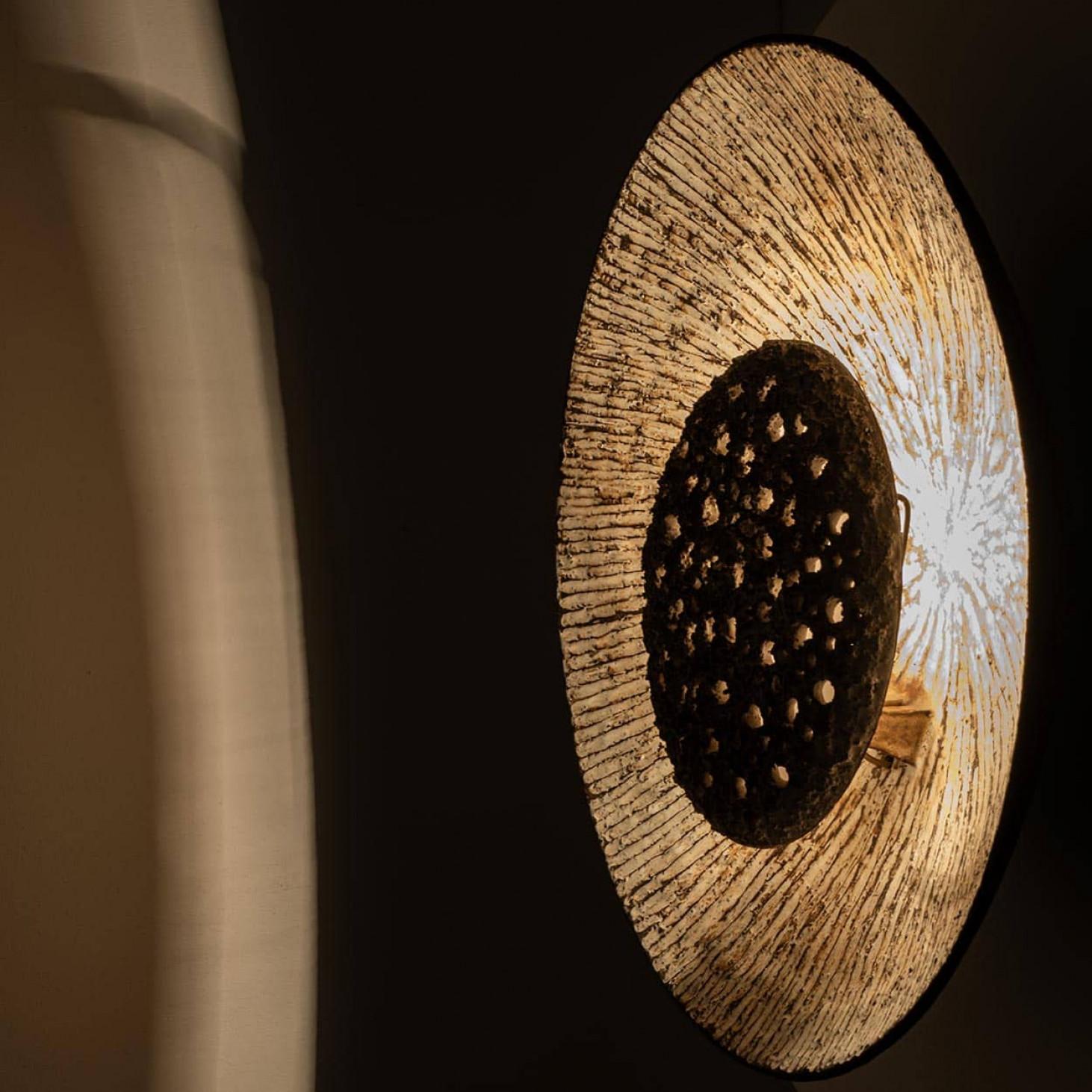 Wunderschöne Fridtjof Sejersen Weißbraune Keramik-Wandleuchte, Dänemark, 1960 im Angebot 1