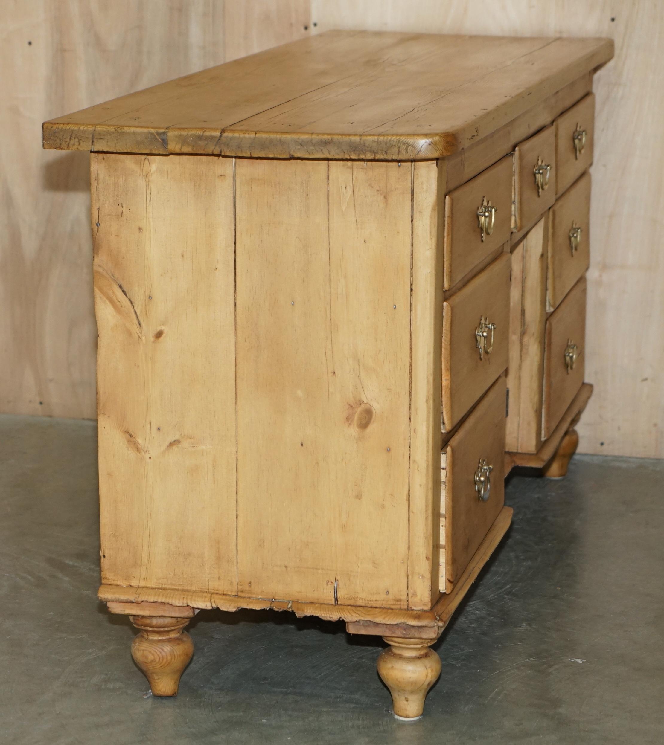STUNNING FULLY RESTORED ANTIQUE CIRCA 1860 STRiPPED PINE HOUSEKEEPERS SIDEBOARD For Sale 7