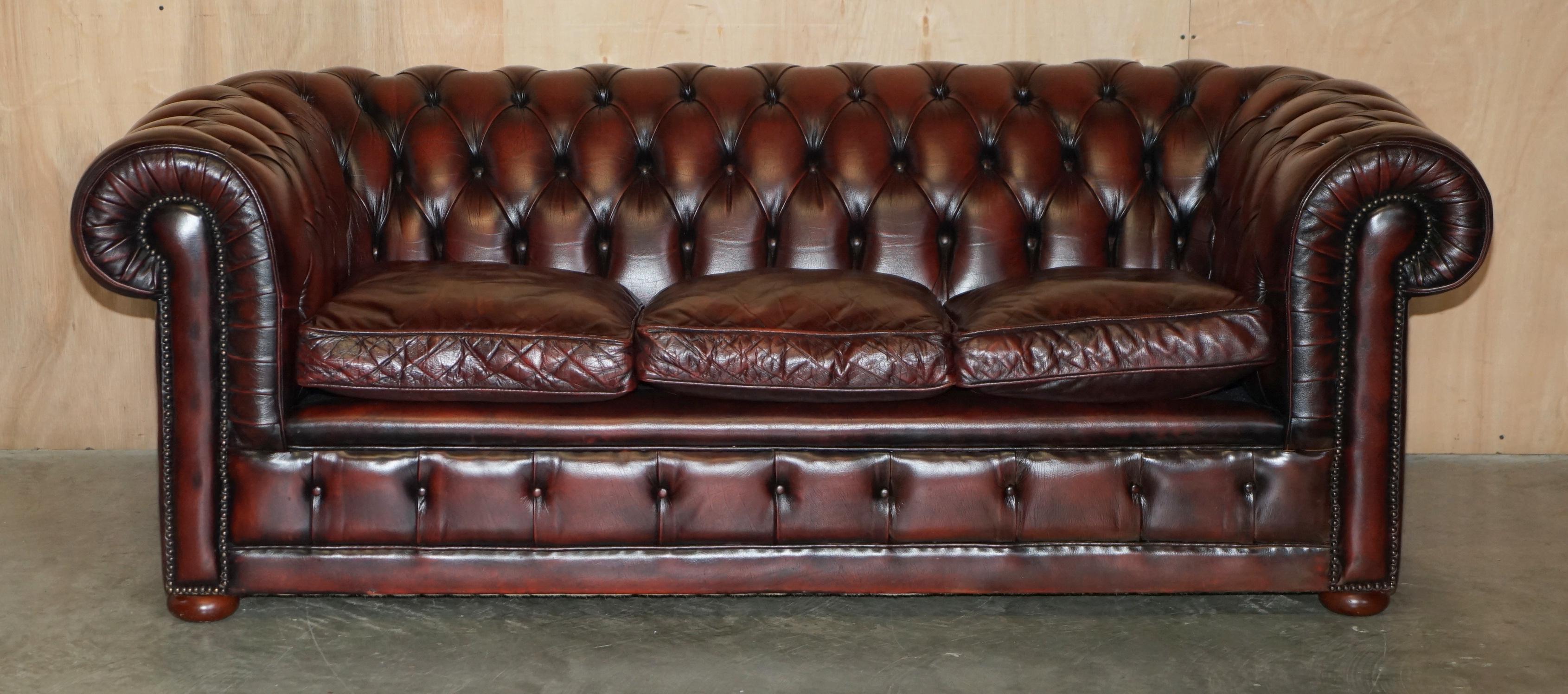 Royal House Antiques

Royal House Antiques is delighted to offer for sale this stunning very rare hand made in England fully restored Bordeaux leather Gentleman's club sofa

Please note the delivery fee listed is just a guide, it covers within the