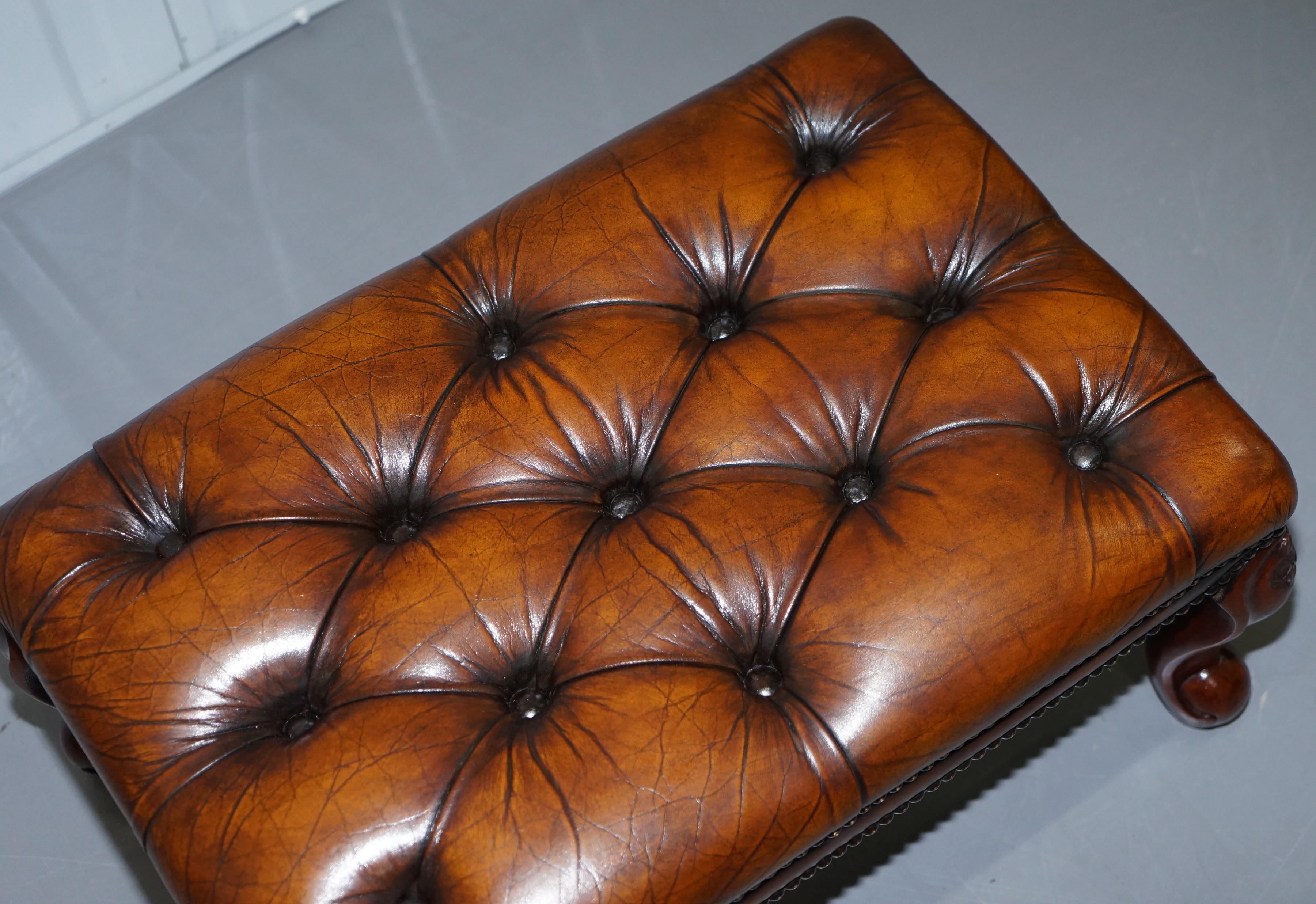Stunning Fully Restored Hand Dyed Brown Leather Chesterfield Footstool Ornate (Leder)